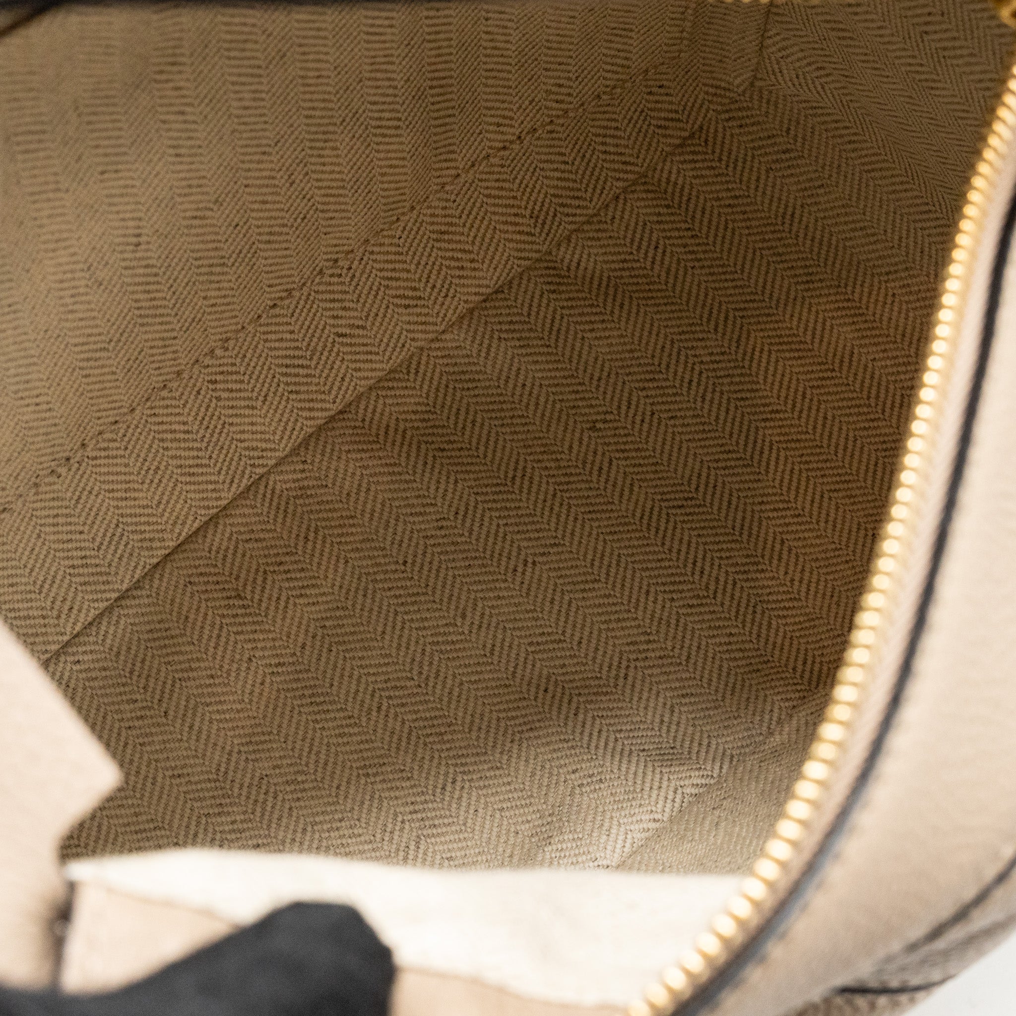 LOEWE SMALL PUZZLE BAG GRAINED CALFSKIN SAND GHW
