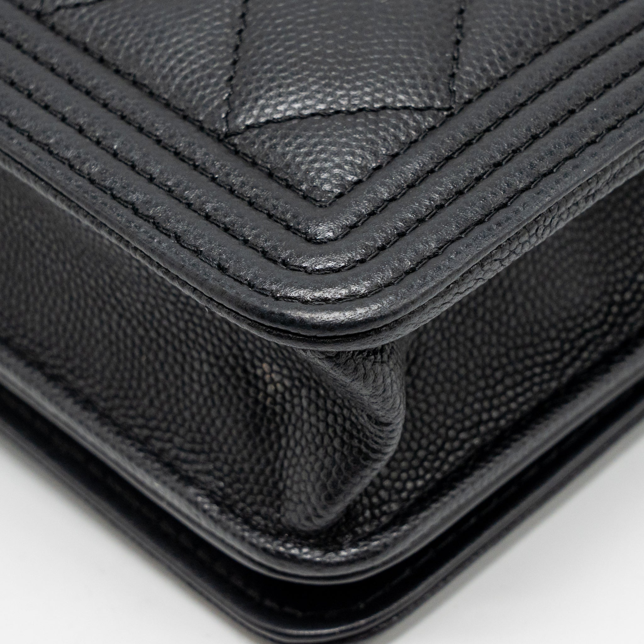 CHANEL BOY WALLET ON CHAIN CAVIAR BLACK GHW (MICROCHIP)