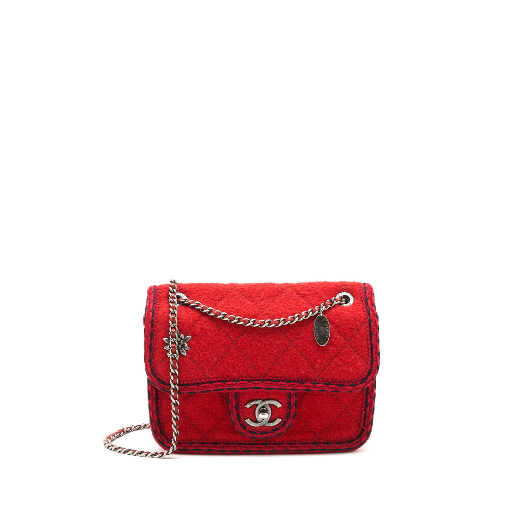 CHANEL FLAP BAG WOOL/FABRIC RED RUTHENIUM HARDWARE