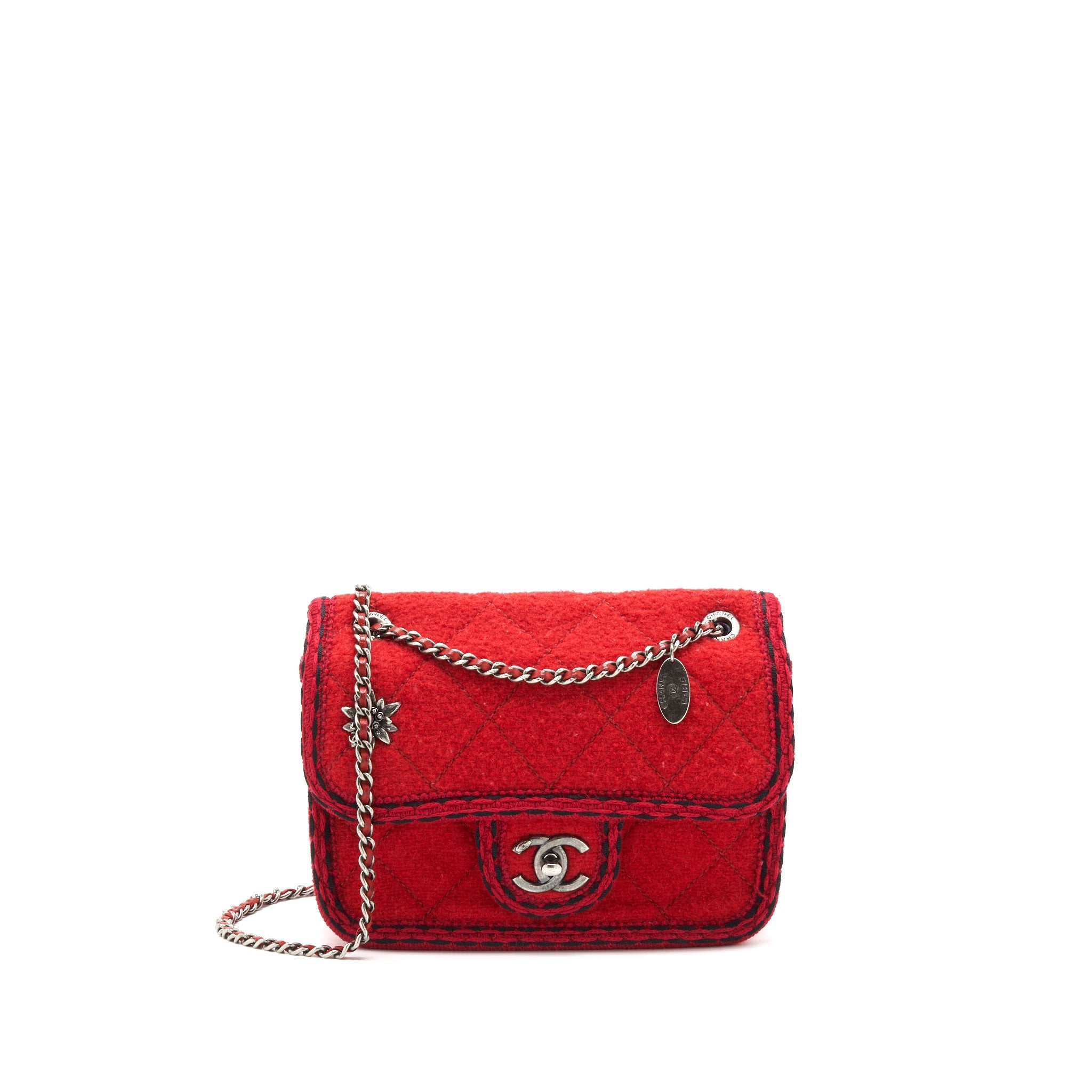 CHANEL FLAP BAG WOOL/FABRIC RED RUTHENIUM HARDWARE