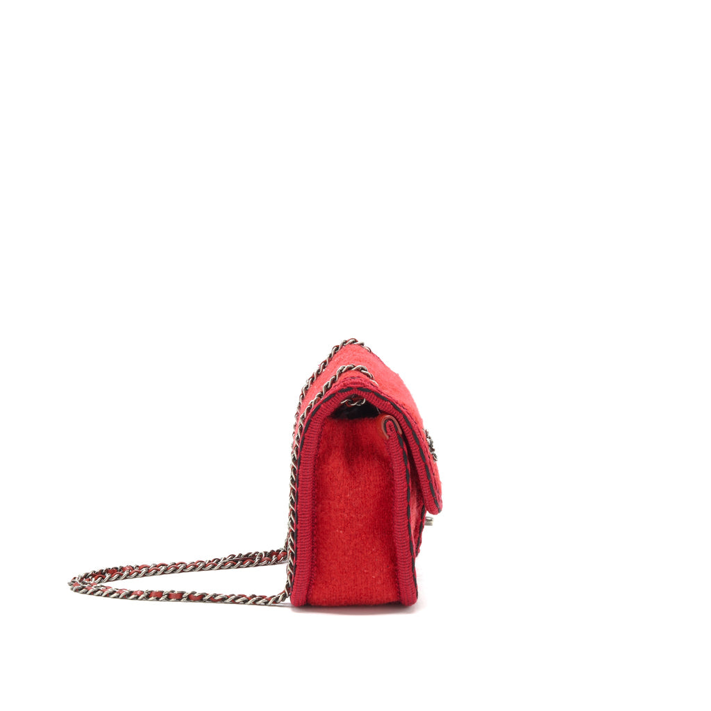 CHANEL FLAP BAG WOOL/FABRIC RED RUTHENIUM HARDWARE