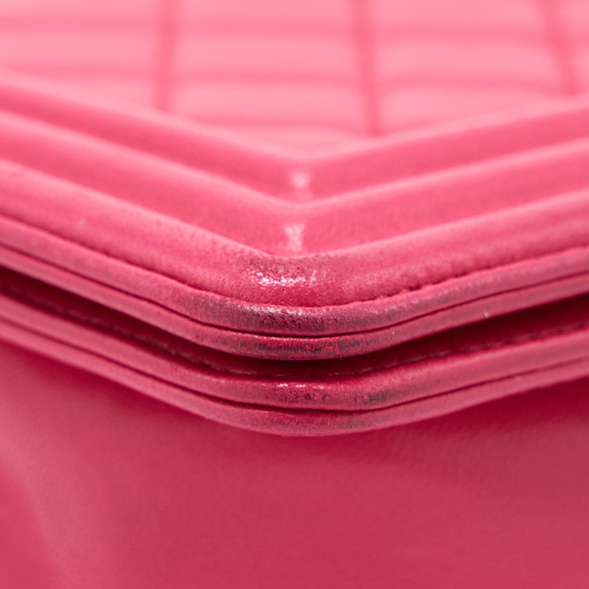 CHANEL MEDIUM BOY BAG LAMBSKIN PINK GHW