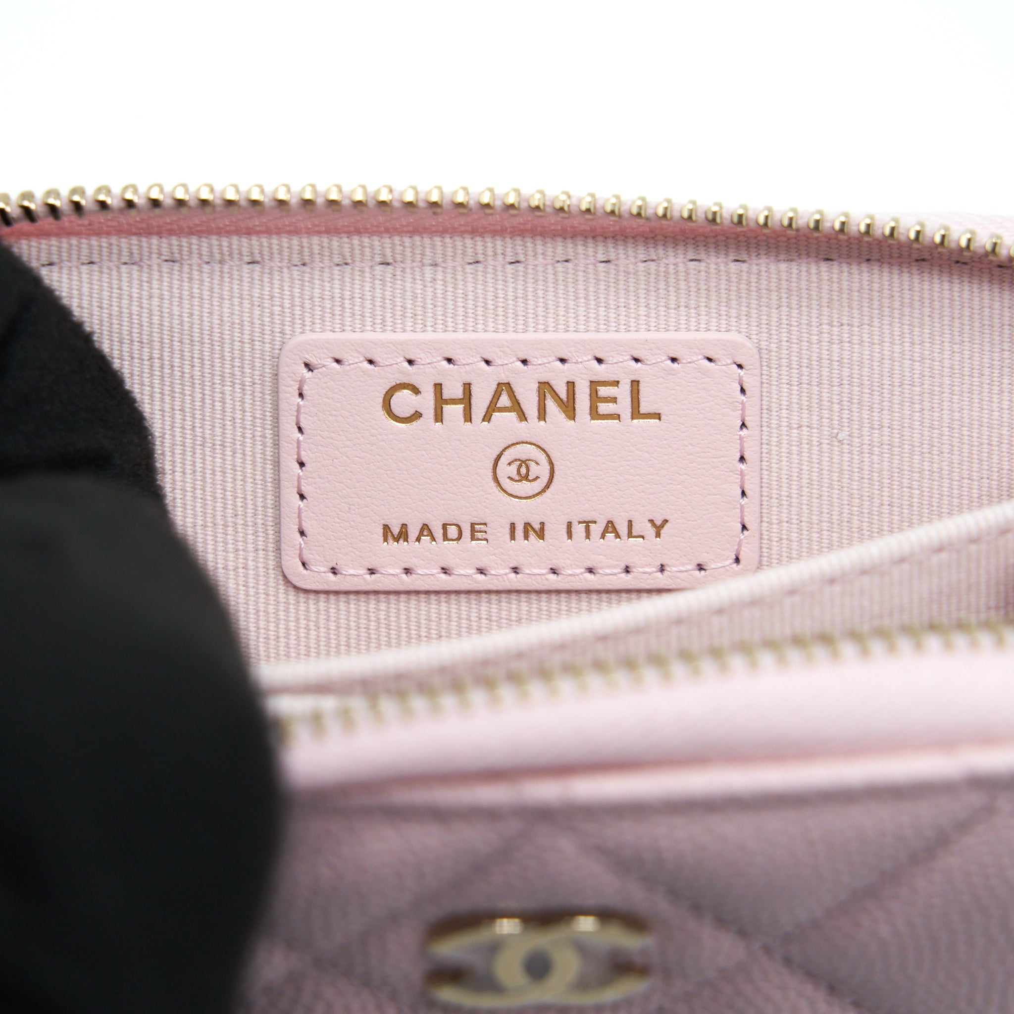 CHANEL ZIP CARD HOLDER CAVIAR LIGHT PINK LGHW