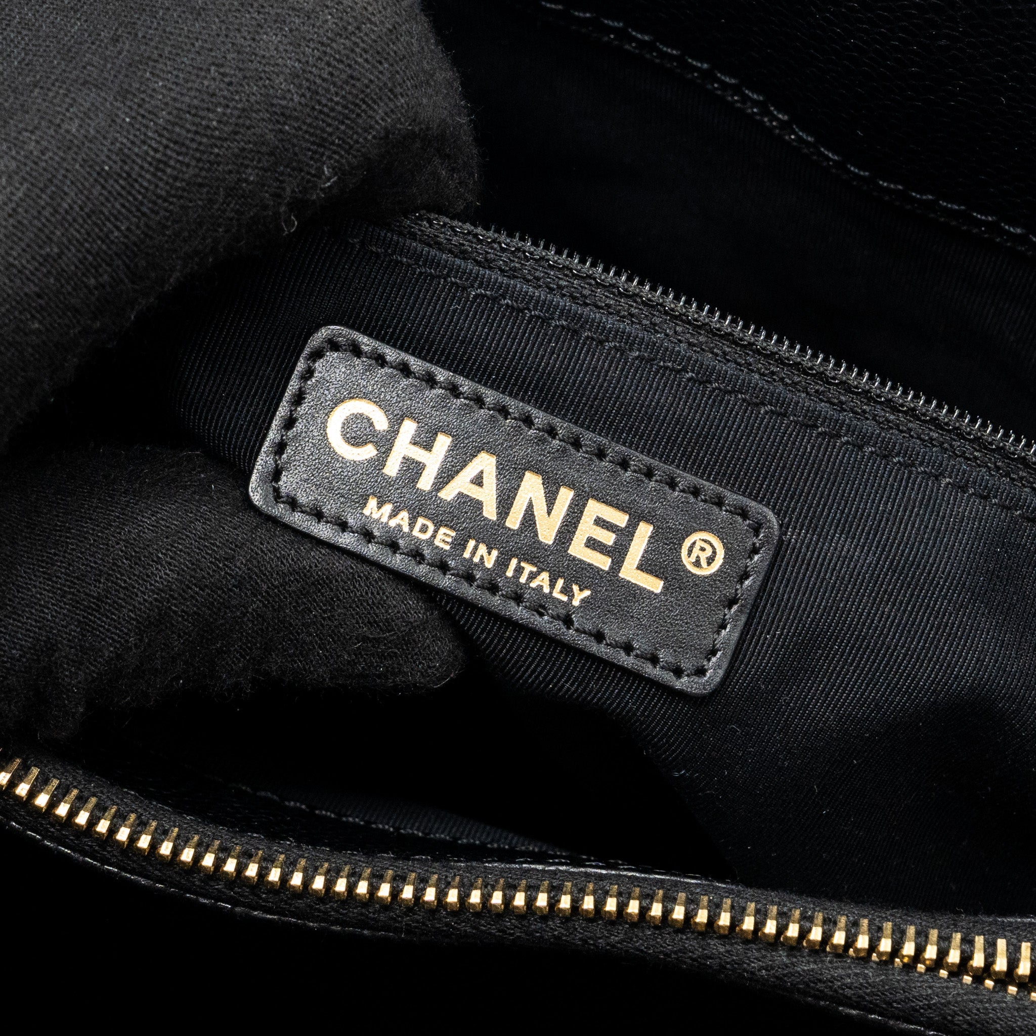 CHANEL GRAND SHOPPING TOTE CAVIAR BLACK GHW