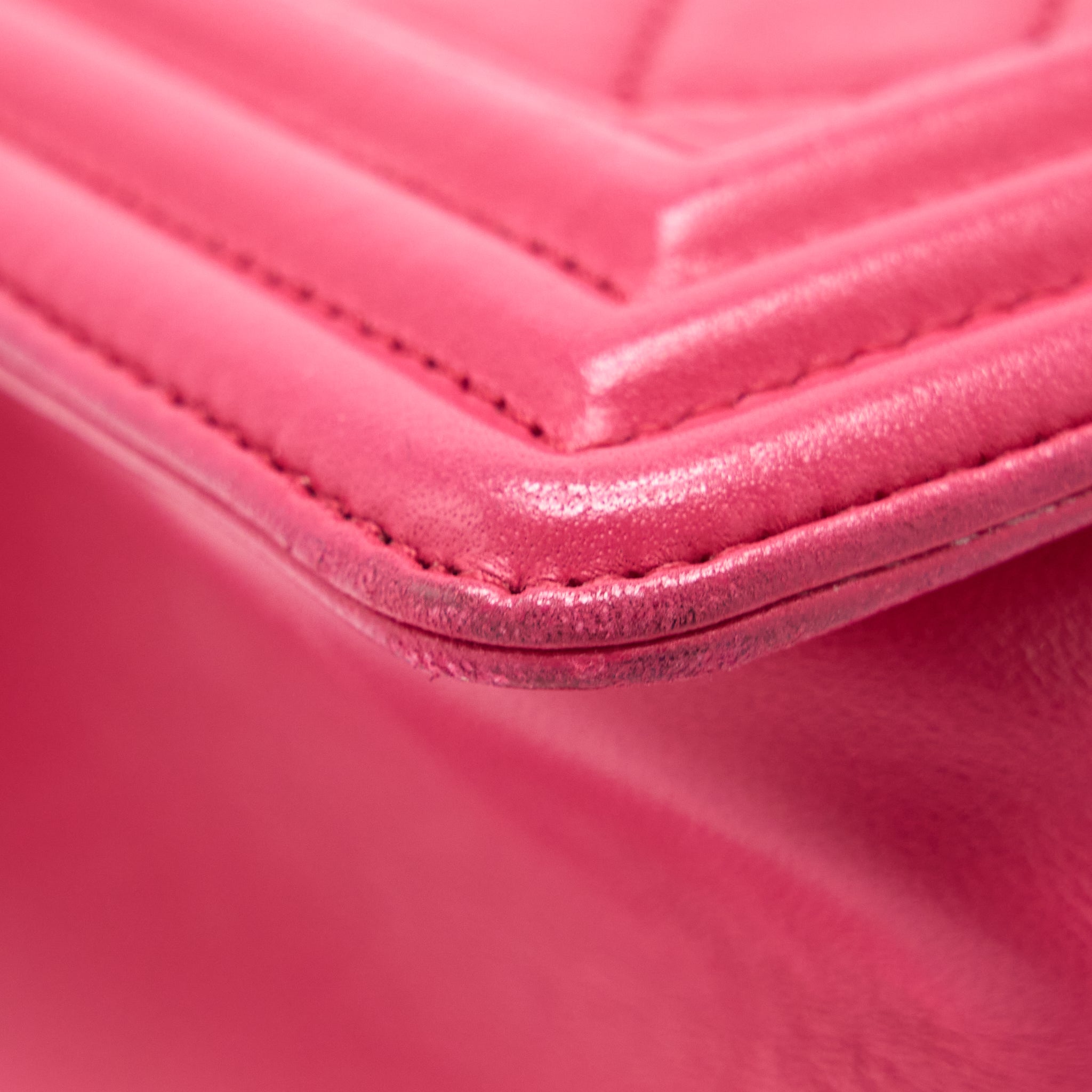 CHANEL MEDIUM BOY BAG LAMBSKIN PINK GHW