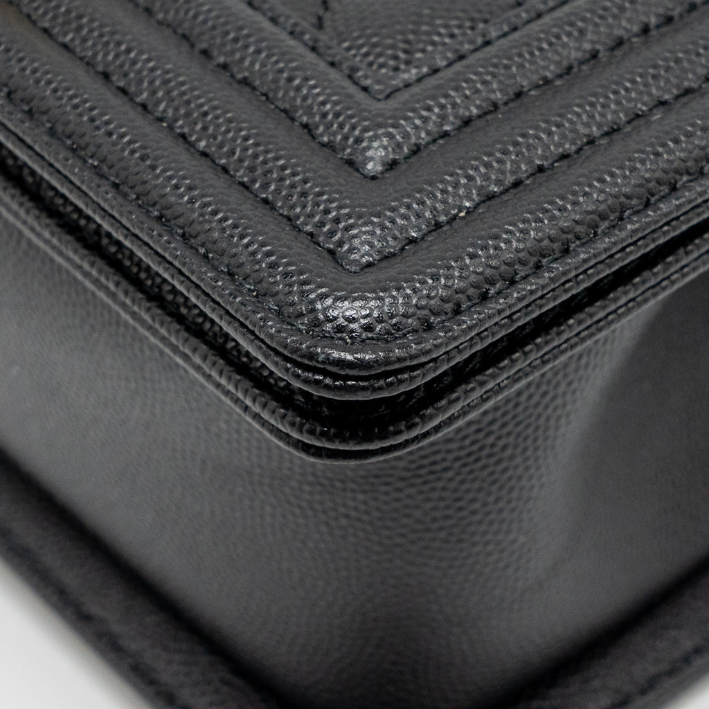 CHANEL SMALL BOY BAG CAVIAR BLACK GHW (MICROCHIP)