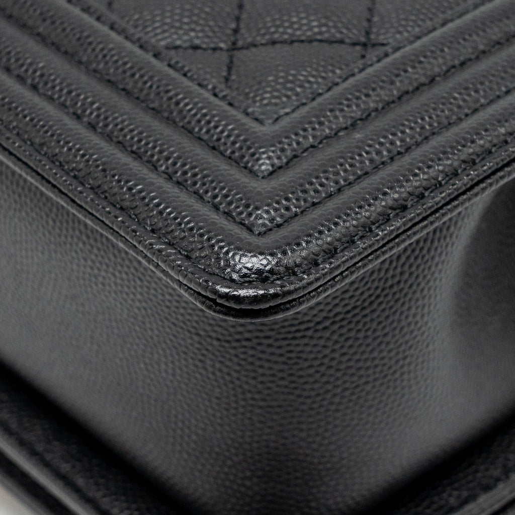 CHANEL SMALL BOY BAG CAVIAR BLACK GHW (MICROCHIP)