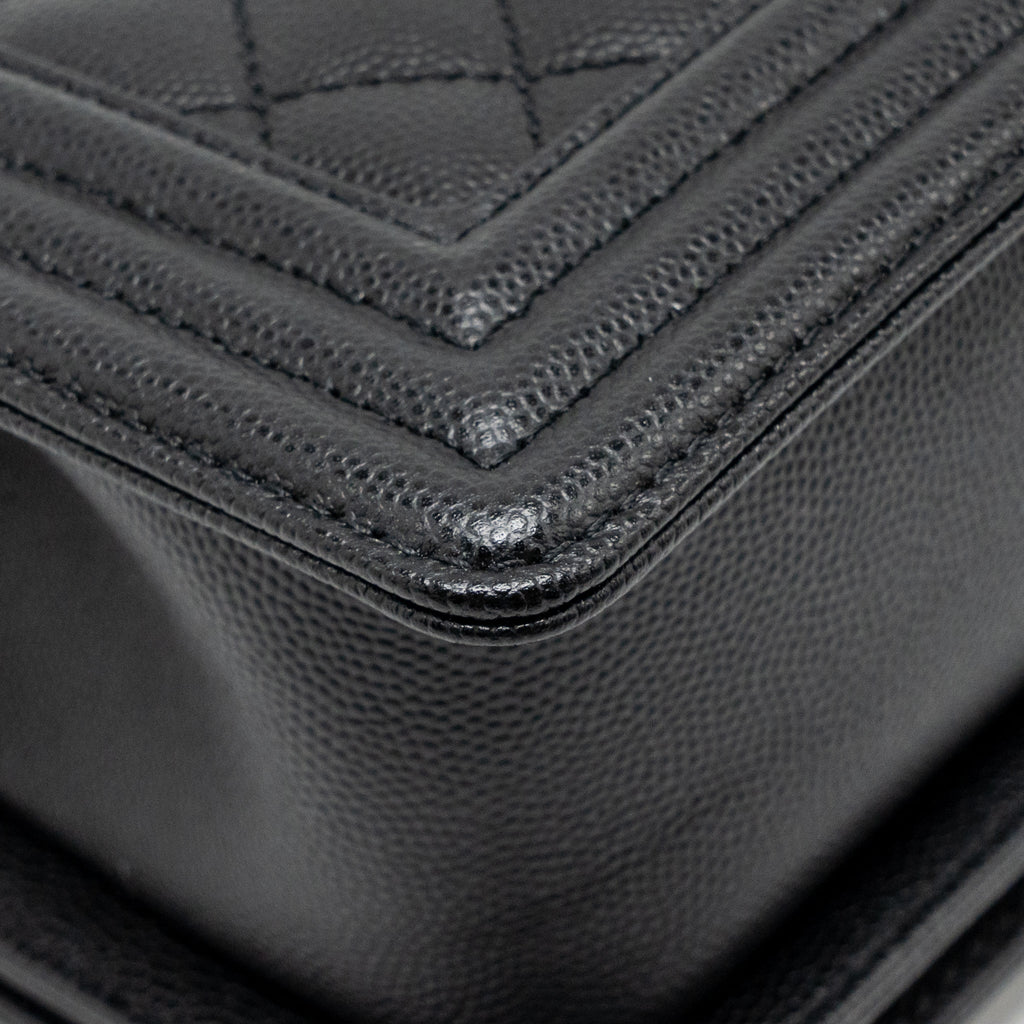 CHANEL SMALL BOY BAG CAVIAR BLACK GHW (MICROCHIP)