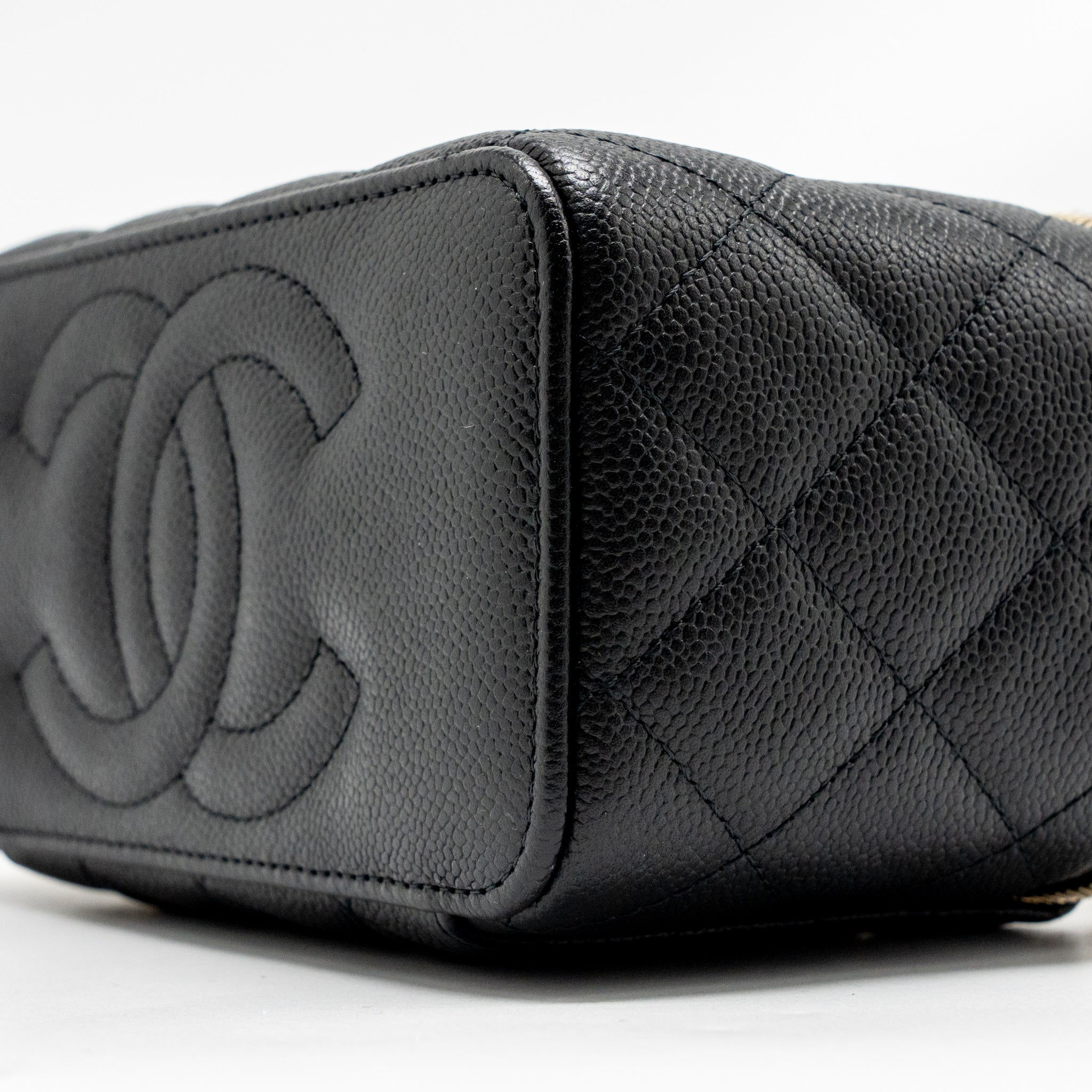 CHANEL COCO LOVE LONG VANITY WITH ADJUSTABLE CHAIN CAVIAR BLACK GHW (MICROCHIP)