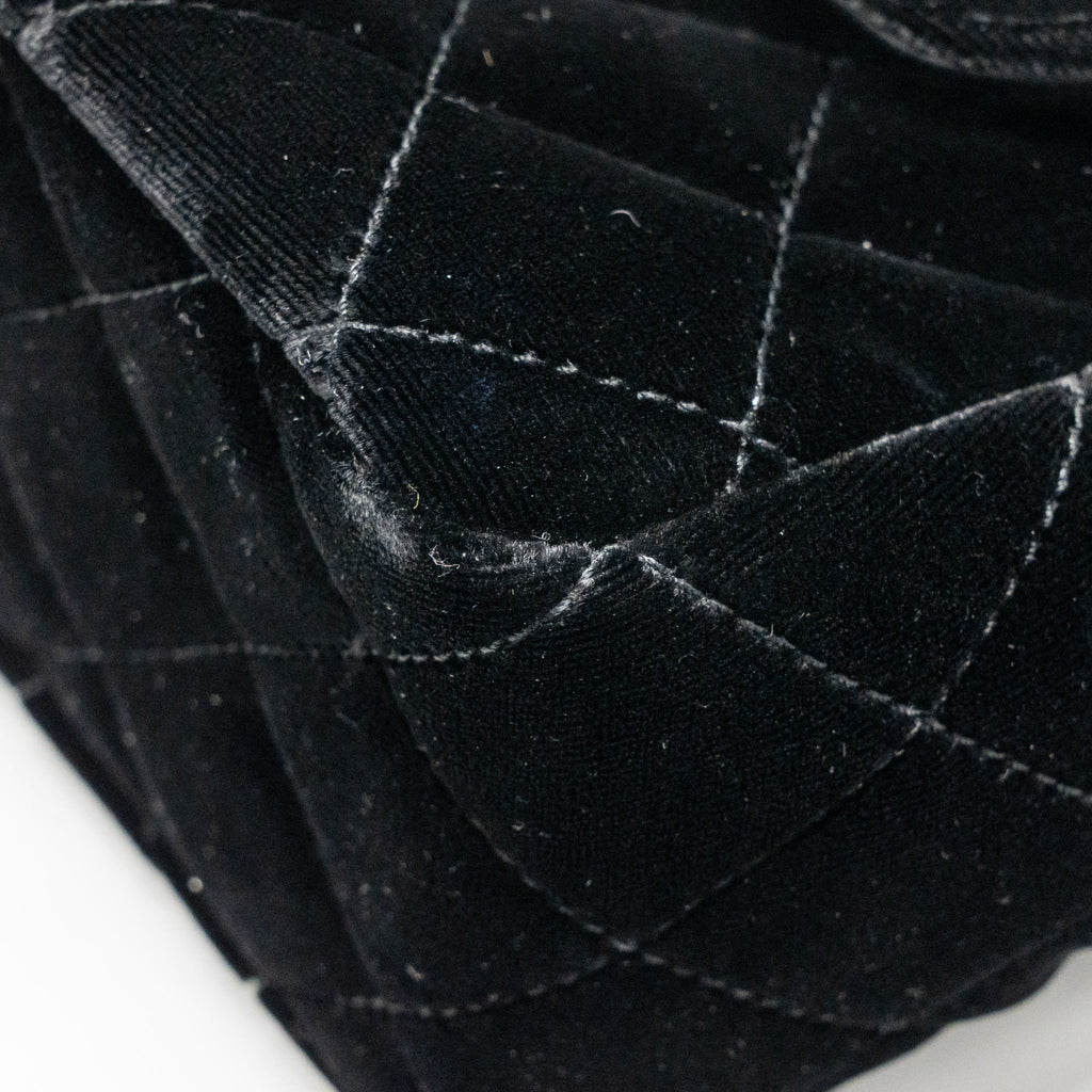CHANEL 23B HOBO BAG VELVET BLACK GHW (MICROCHIP)