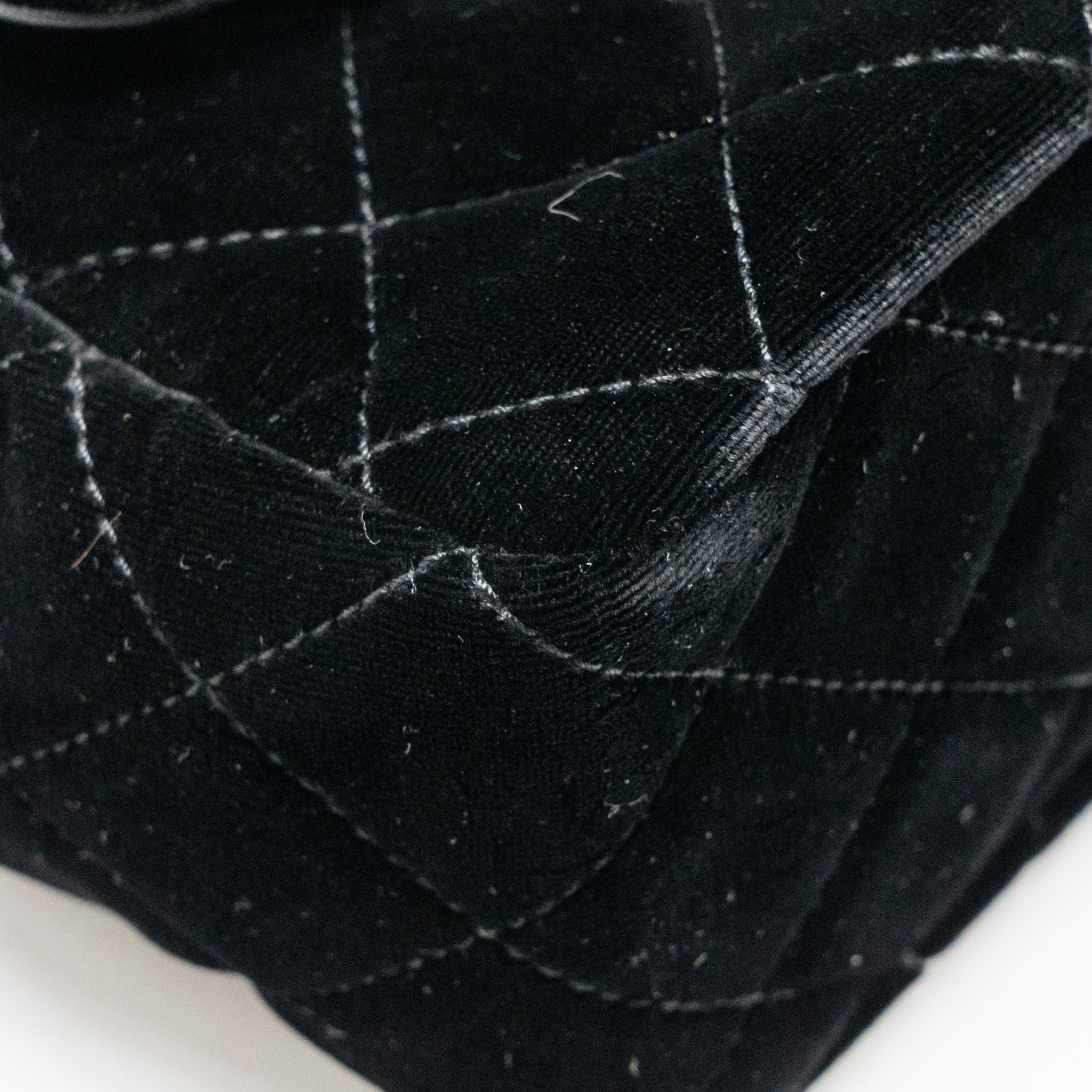 CHANEL 23B HOBO BAG VELVET BLACK GHW (MICROCHIP)