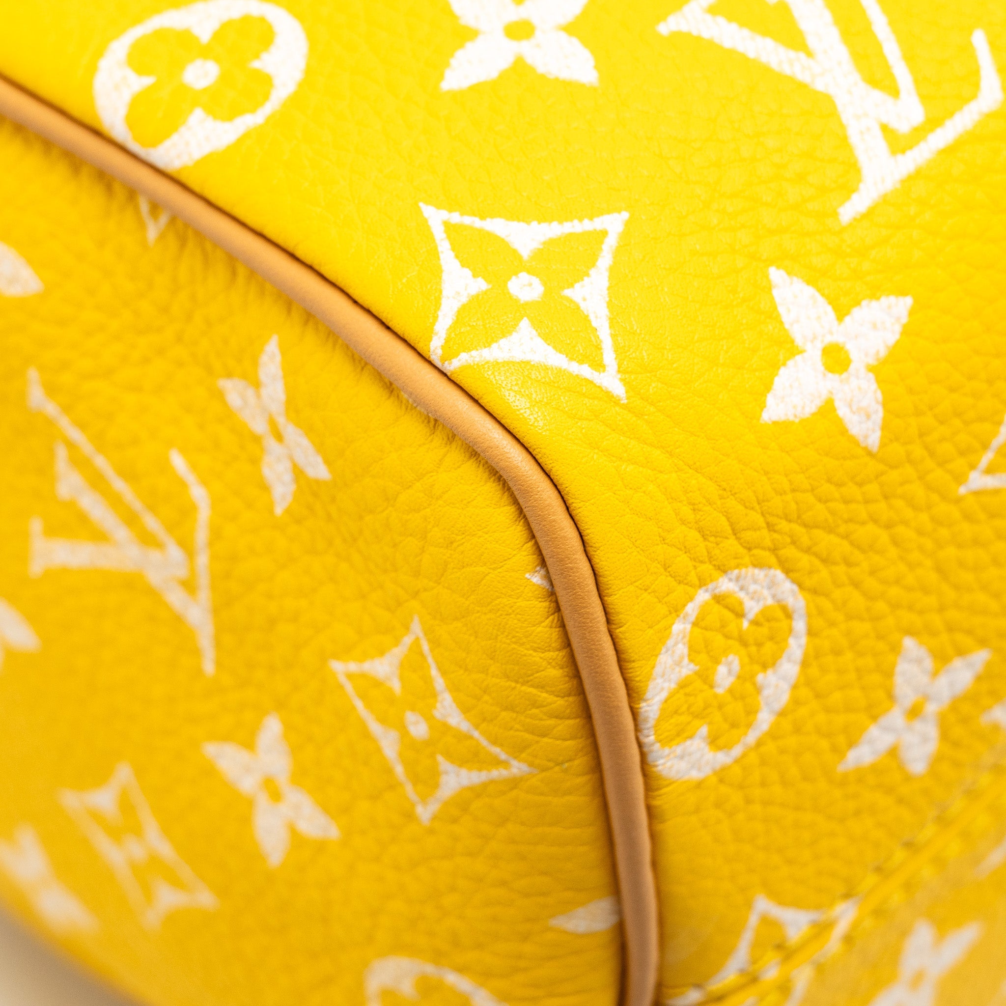 LOUIS VUITTON SPEEDY P9 BANDOULIÈRE 25 MONOGRAM SOFT CALFSKIN JAUNE MAT GHW