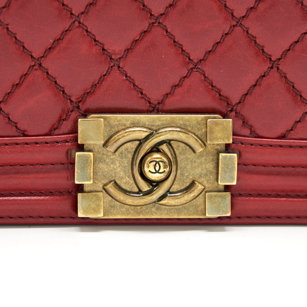 CHANEL GLAZED CALFSKIN SMALL LE BOY BAG IN RED GHW