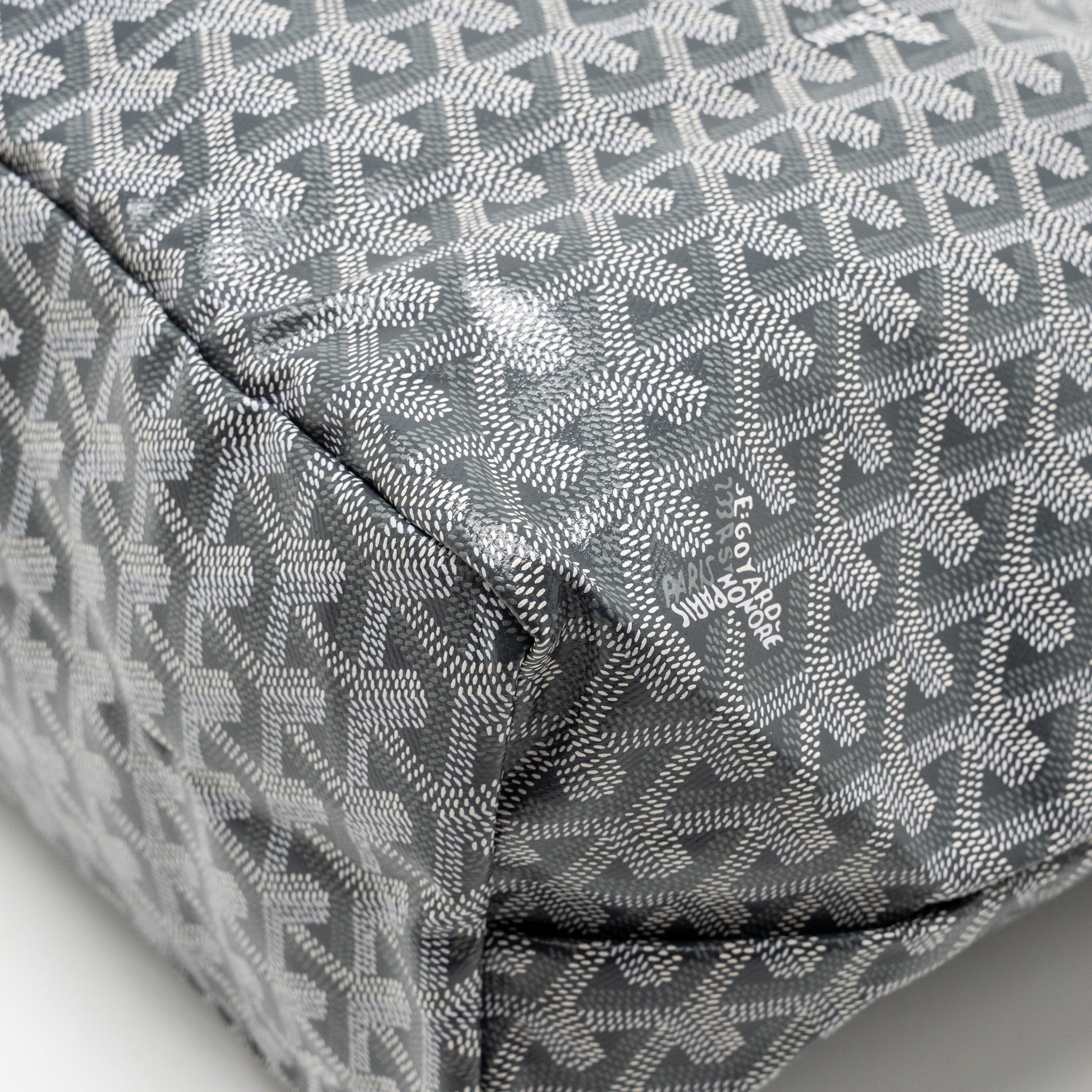 GOYARD SAINT LOUIS PM TOTE GOYARDINE CANVAS / CALFSKIN GREY