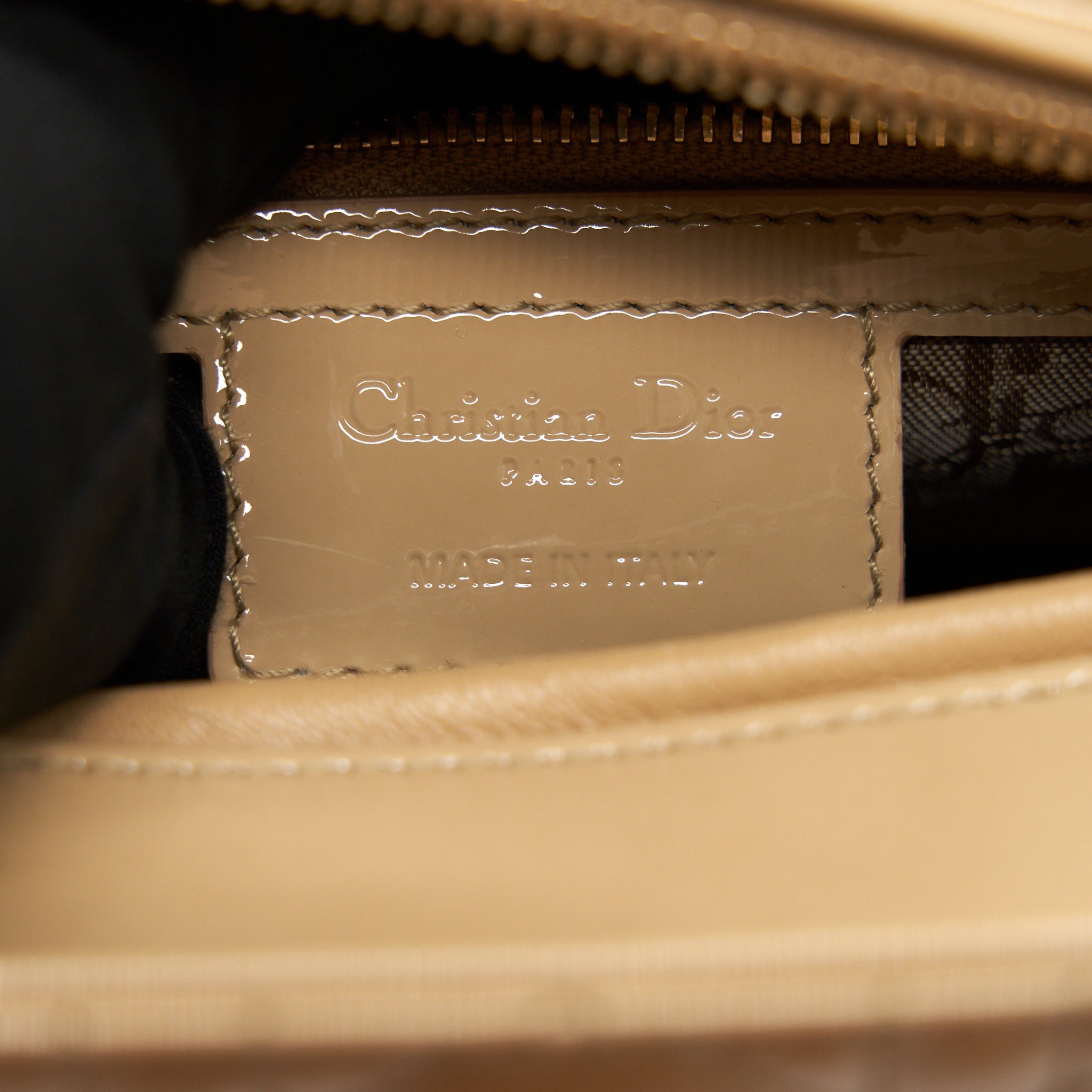 CHRISTIAN DIOR MEDIUM LADY DIOR IN PATENT LEATHER BEIGE