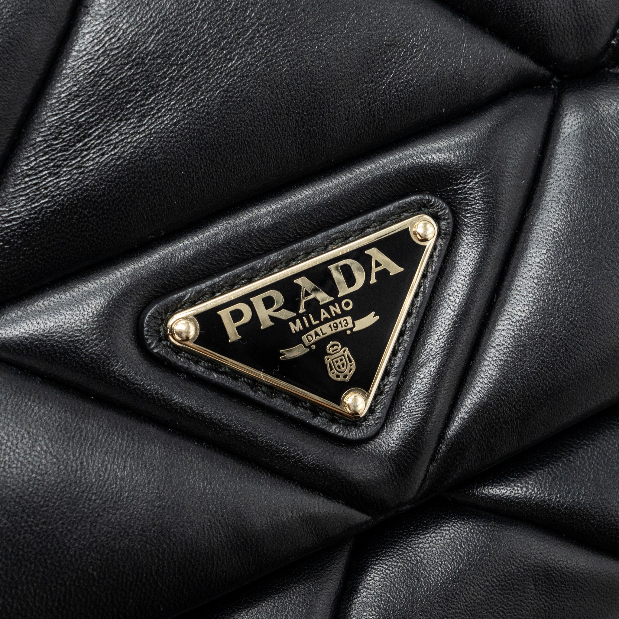 PRADA PATTINA IN PELLE NAPPA PATCH BLACK GHW