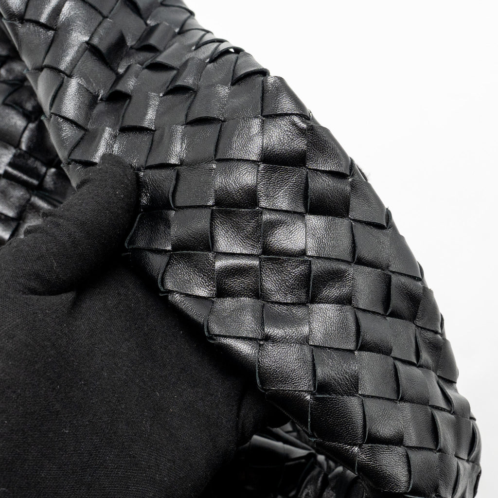 BOTTEGA VENETA HOP BAG CALFSKIN BLACK GHW