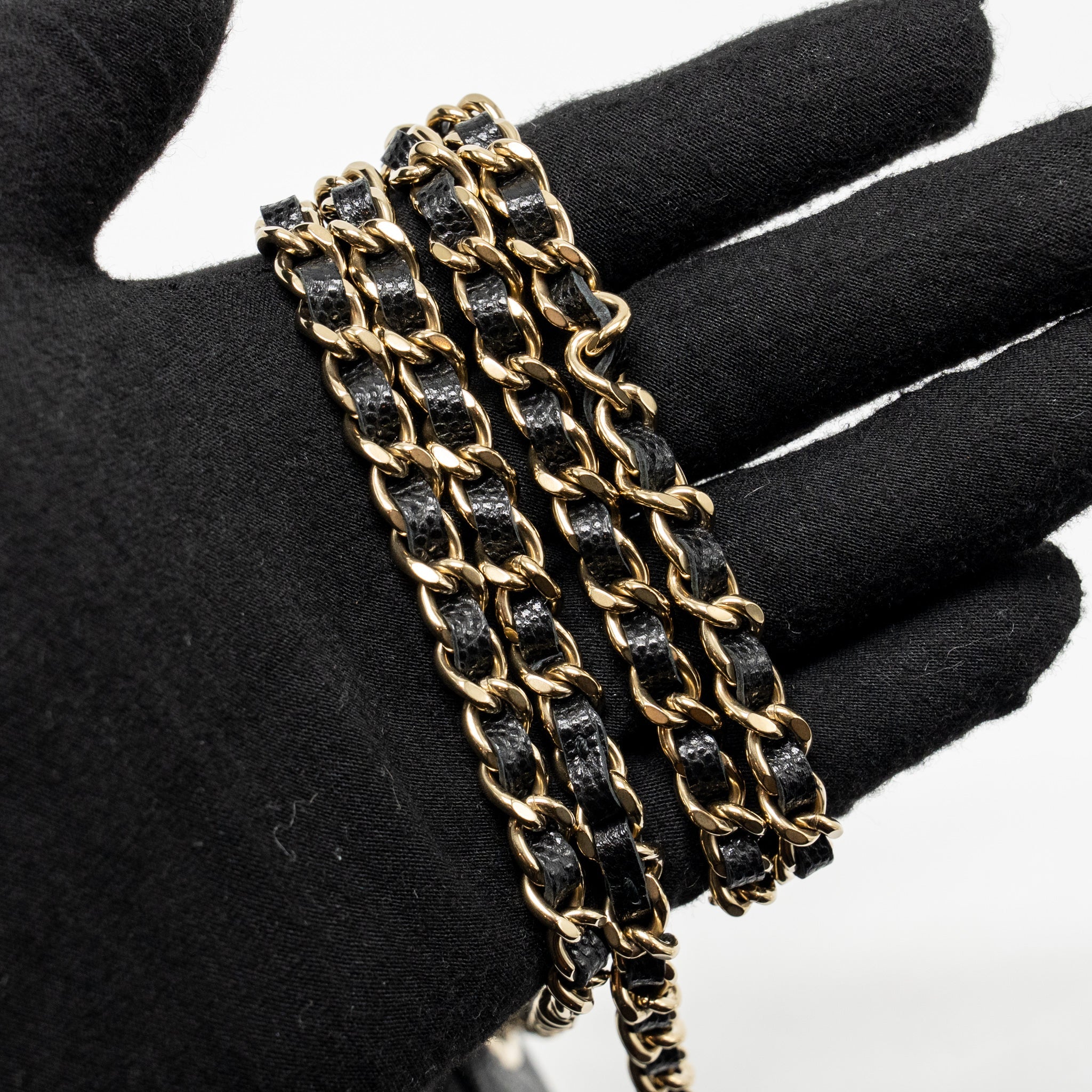 CHANEL CLASSIC VANITY PHONE HOLDER WITH CHAIN CAVIAR BLACK LGHW