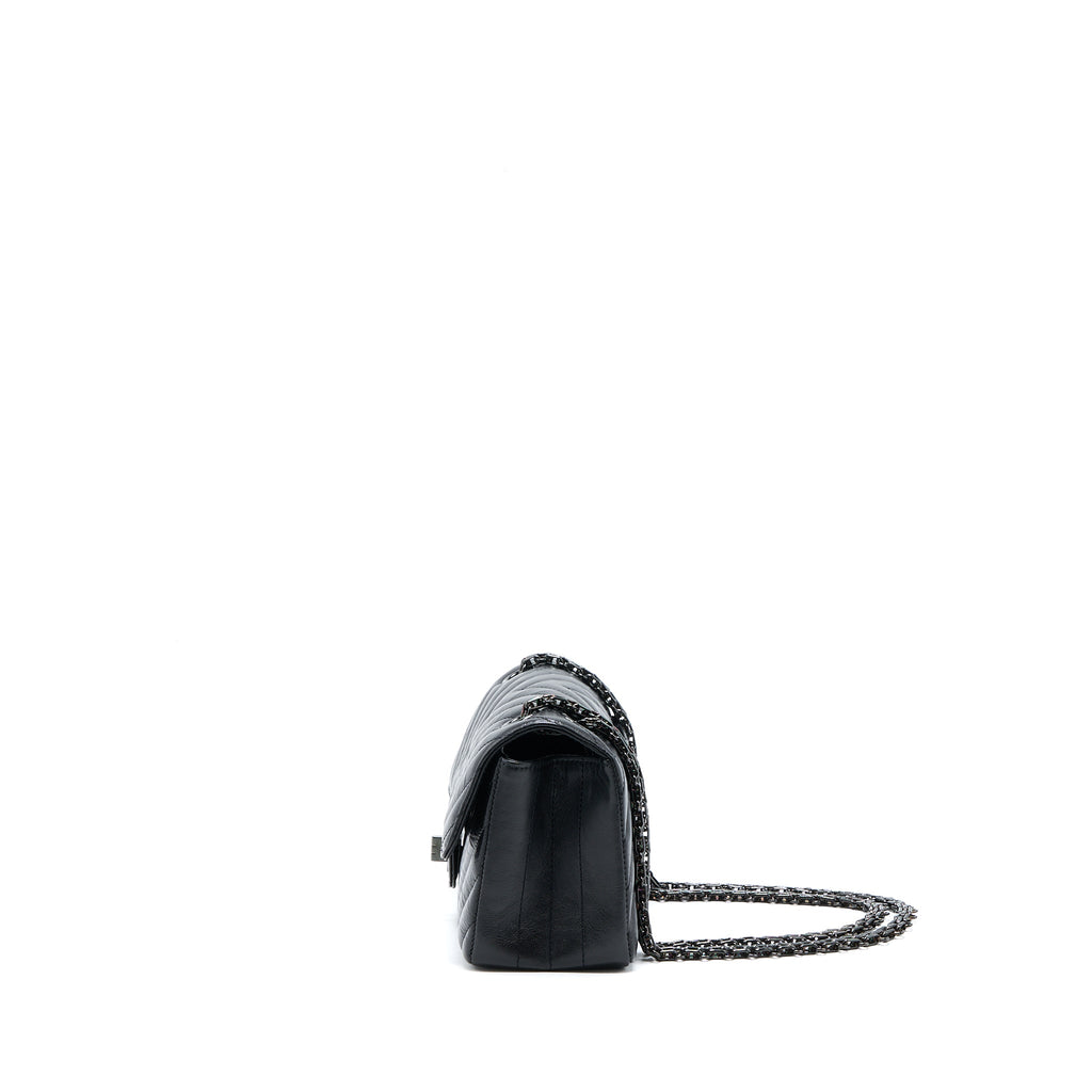 CHANEL MINI REISSUE 2.55 FLAP BAG CHEVRON AGED CALFSKIN SO BLACK