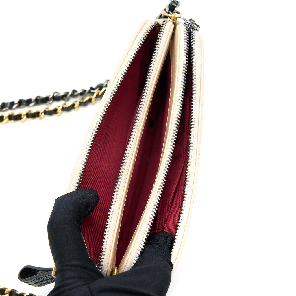CHANEL GABRIELLE DOUBLE ZIP WALLET ON CHAIN AGED CALFSKIN BLACK/BEIGE MULTICOLOURED HARDWARE