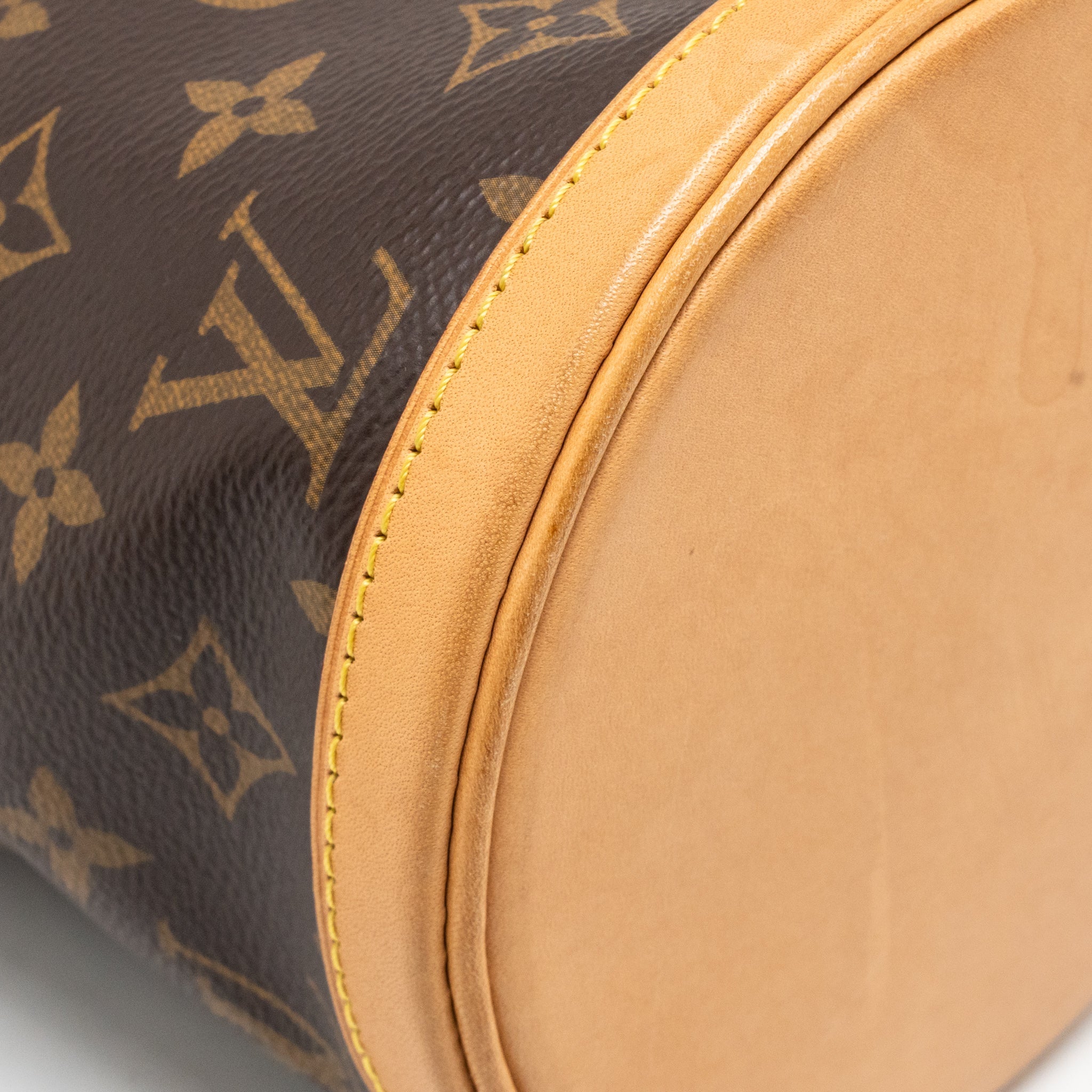 LOUIS VUITTON DUFFLE BAG MONOGRAM CANVAS GHW