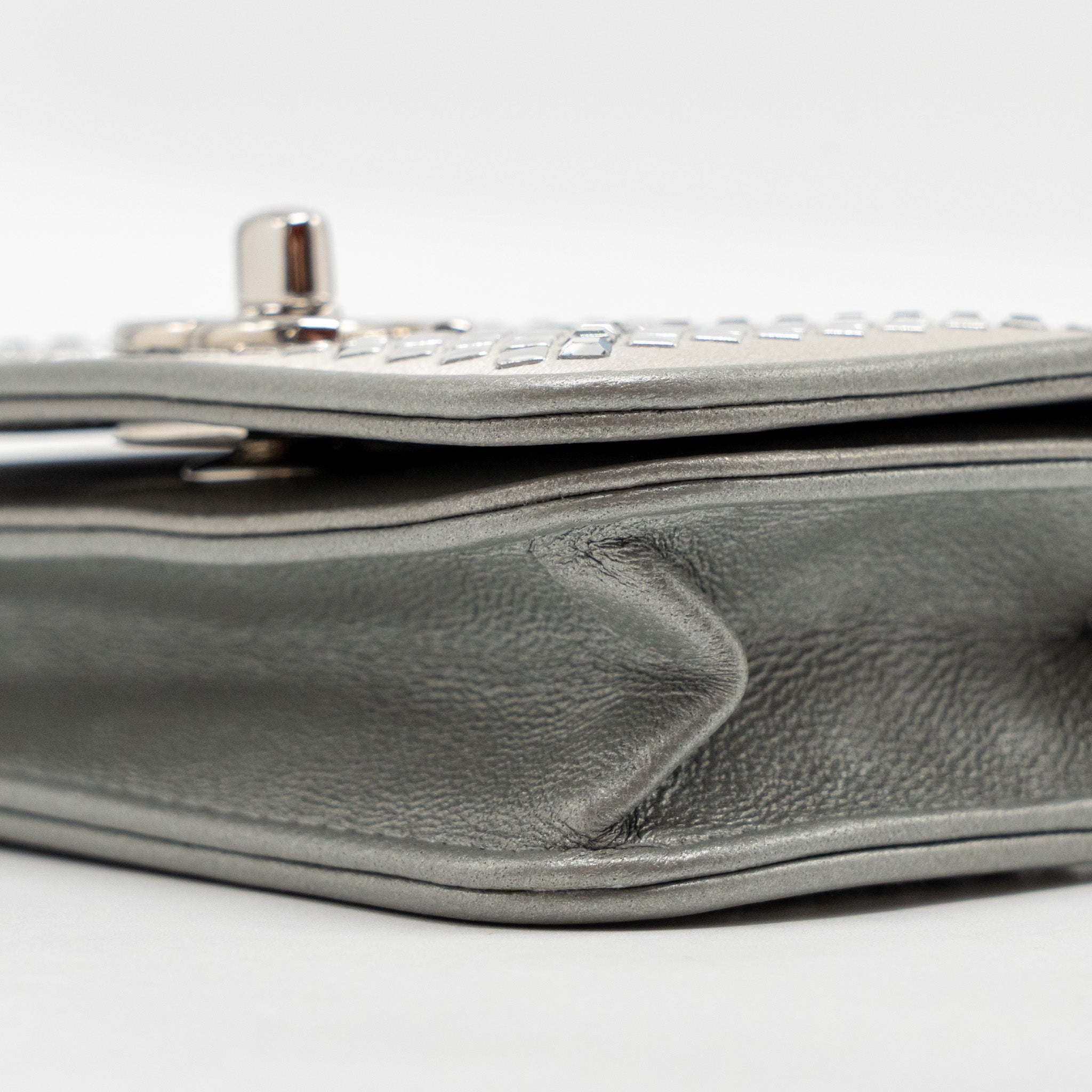 CHANEL 22A MINI STUDDED CHAIN BELT BAG WITH CRYSTAL METALLIC LAMBSKIN SILVER SHW (MICROCHIP)