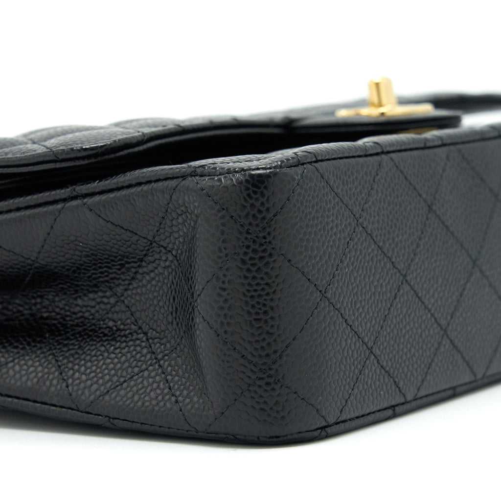 CHANEL MEDIUM CLASSIC FLAP BAG CAVIAR BLACK GHW