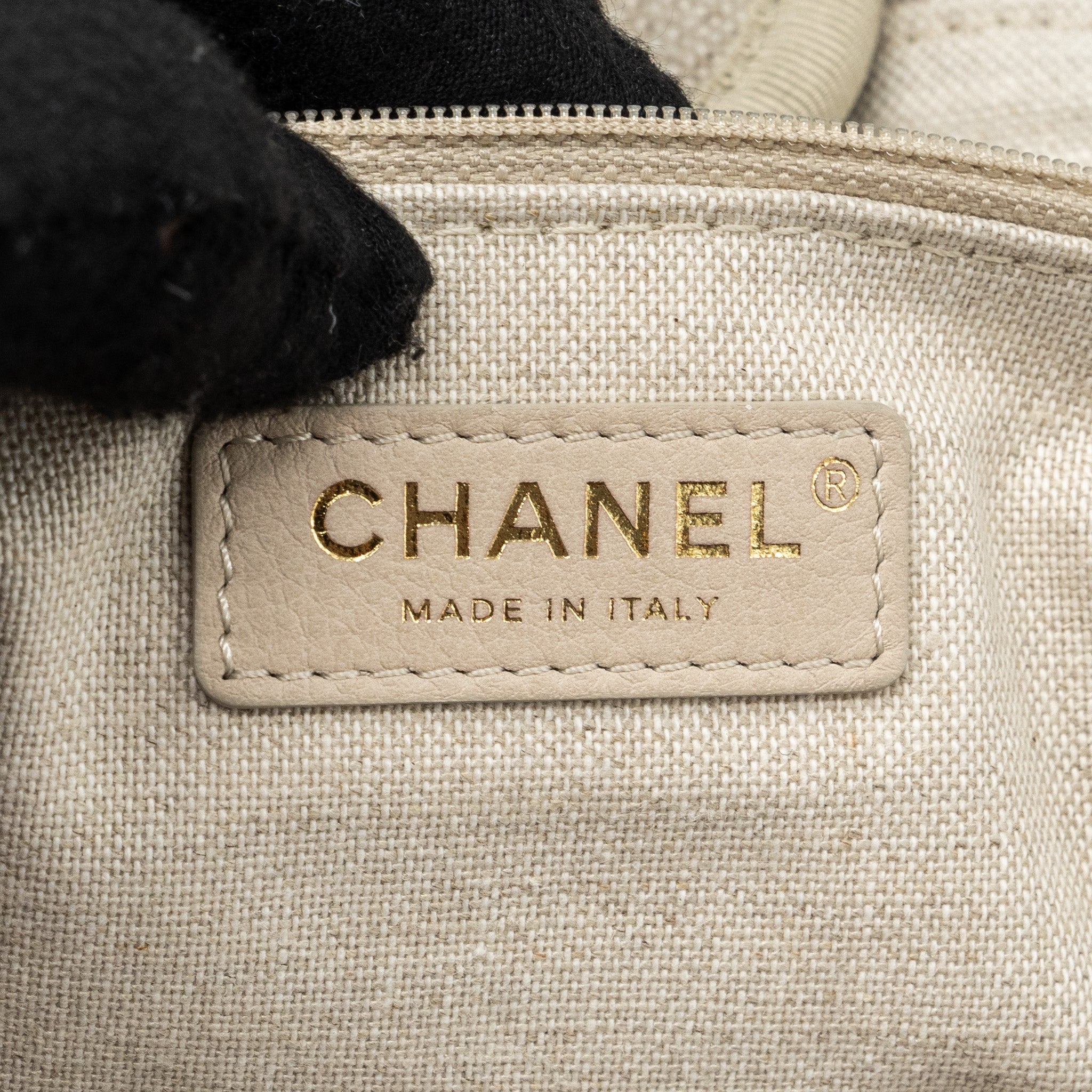 CHANEL DEAUVILLE BAG CANVAS/ LEATHER BEIGE/WHITE GHW (MICROCHIP)