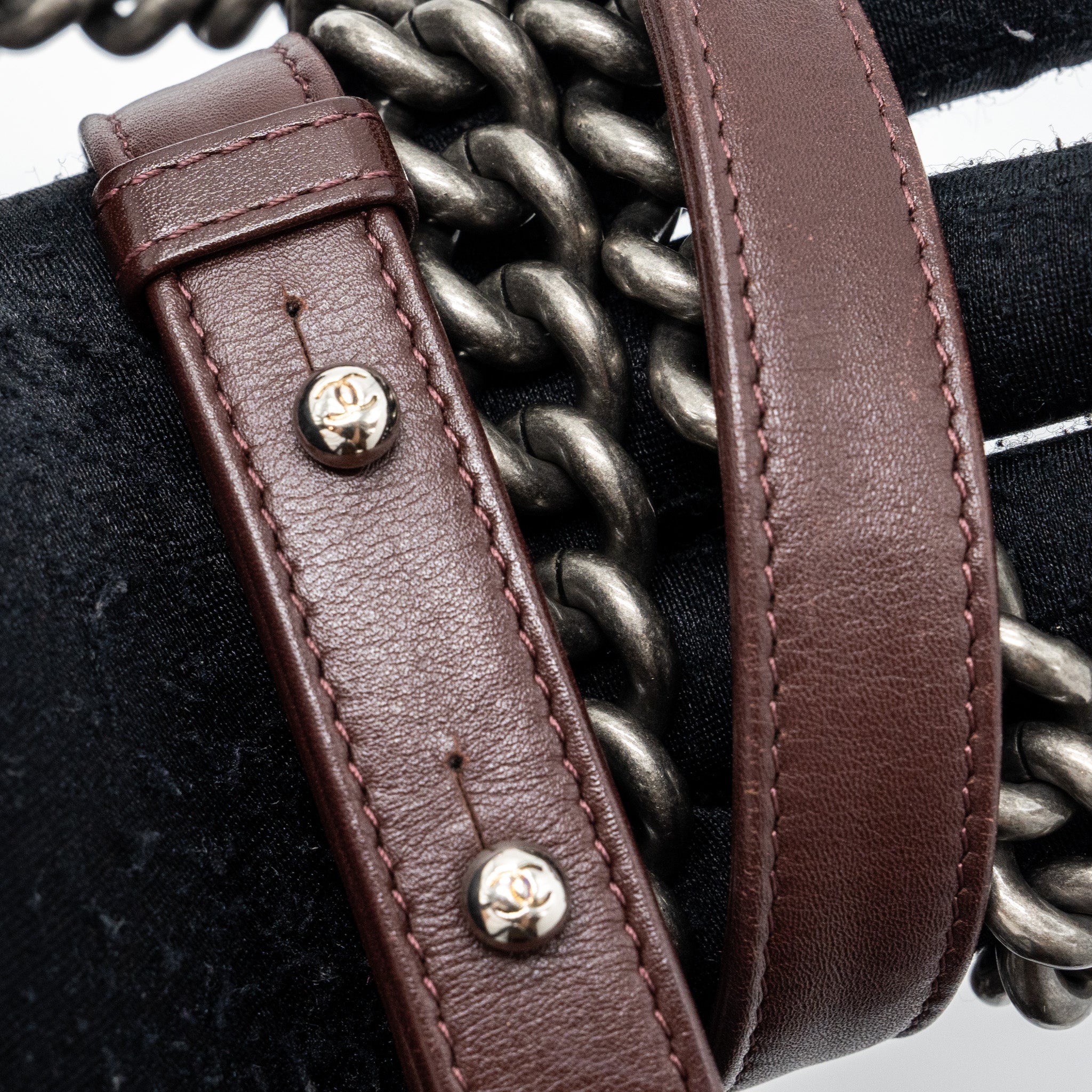 CHANEL CHEVRON SMALL BOY BAG LAMBSKIN BURGUNDY RUTHENIUM HARDWARE