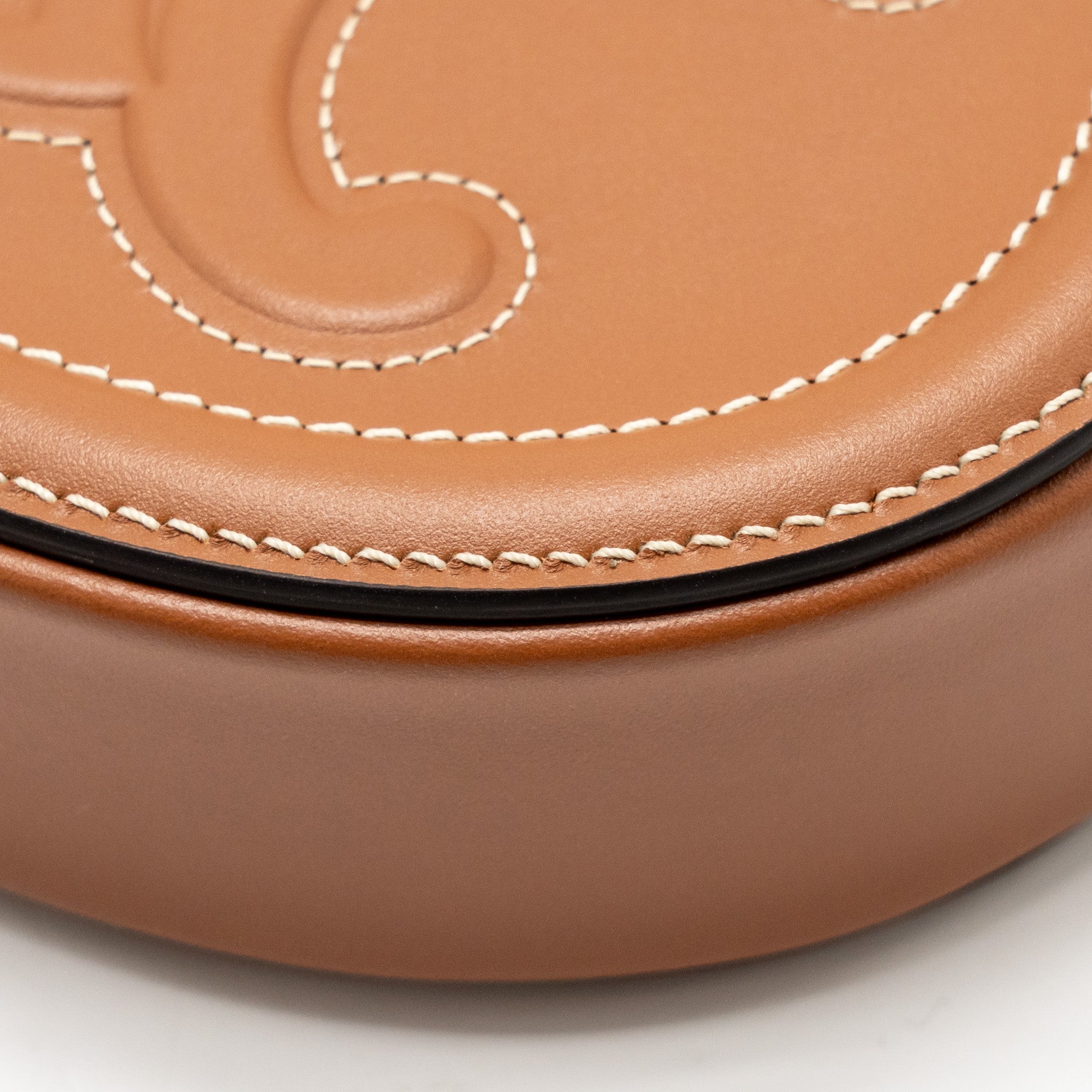 CELINE CROSSBODY OVAL PURSE CUIRASS TRIOMPHE SMOOTH CALFSKIN TAN GHW