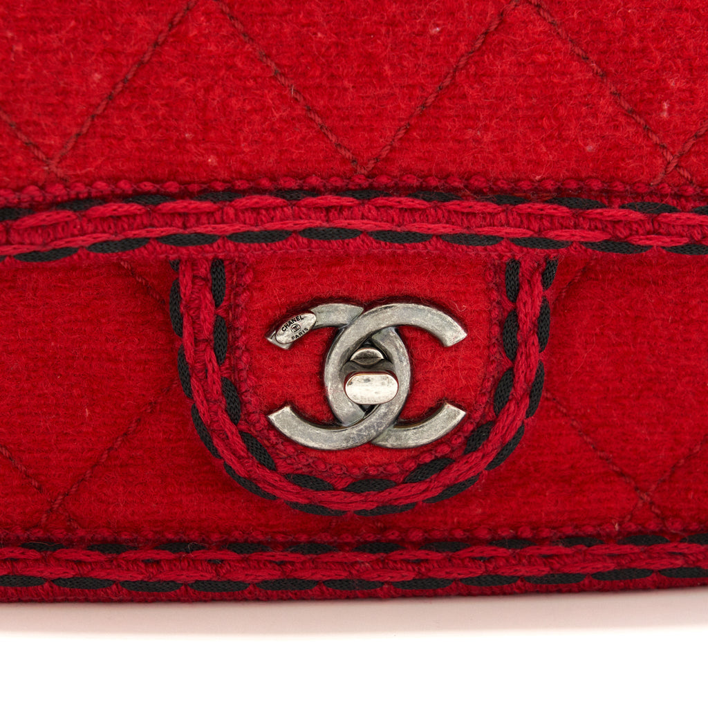 CHANEL FLAP BAG WOOL/FABRIC RED RUTHENIUM HARDWARE