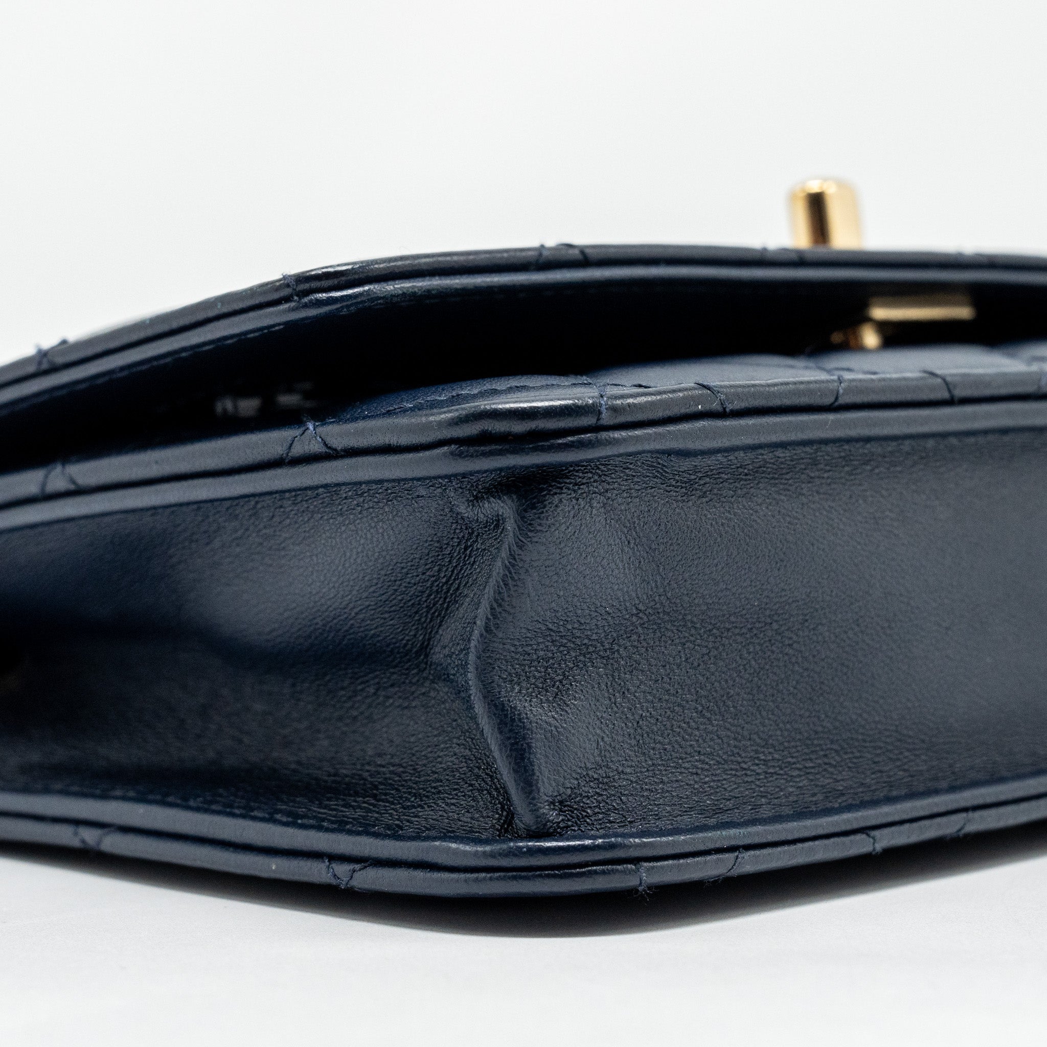 CHANEL TRENDY CC WALLET ON CHAIN LAMBSKIN NAVY LGHW