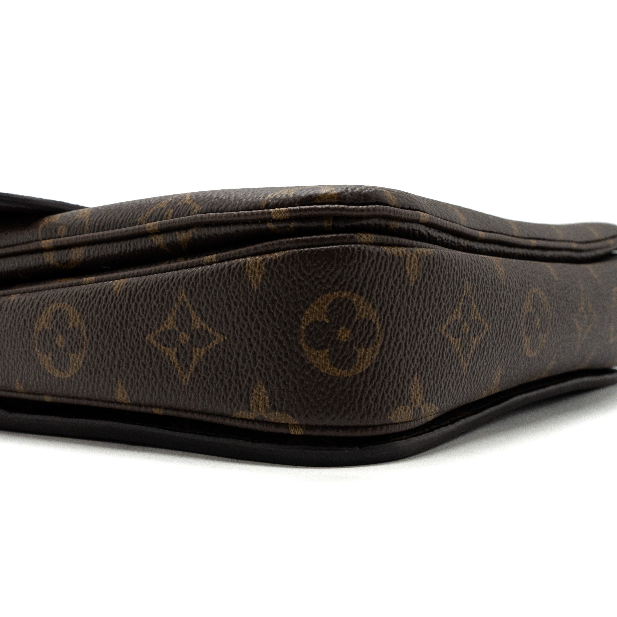 LOUIS VUITTON POCHETTE MÉTIS MONOGRAM CANVAS GHW
