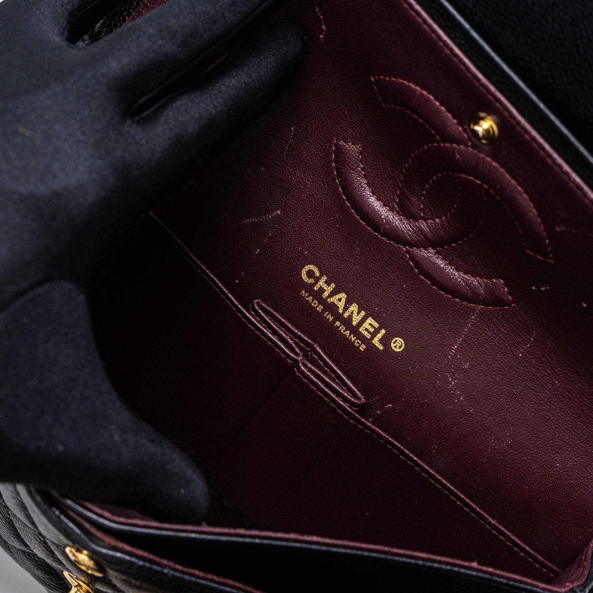 CHANEL MEDIUM CLASSIC DOUBLE FLAP BAG CAVIAR BLACK GHW