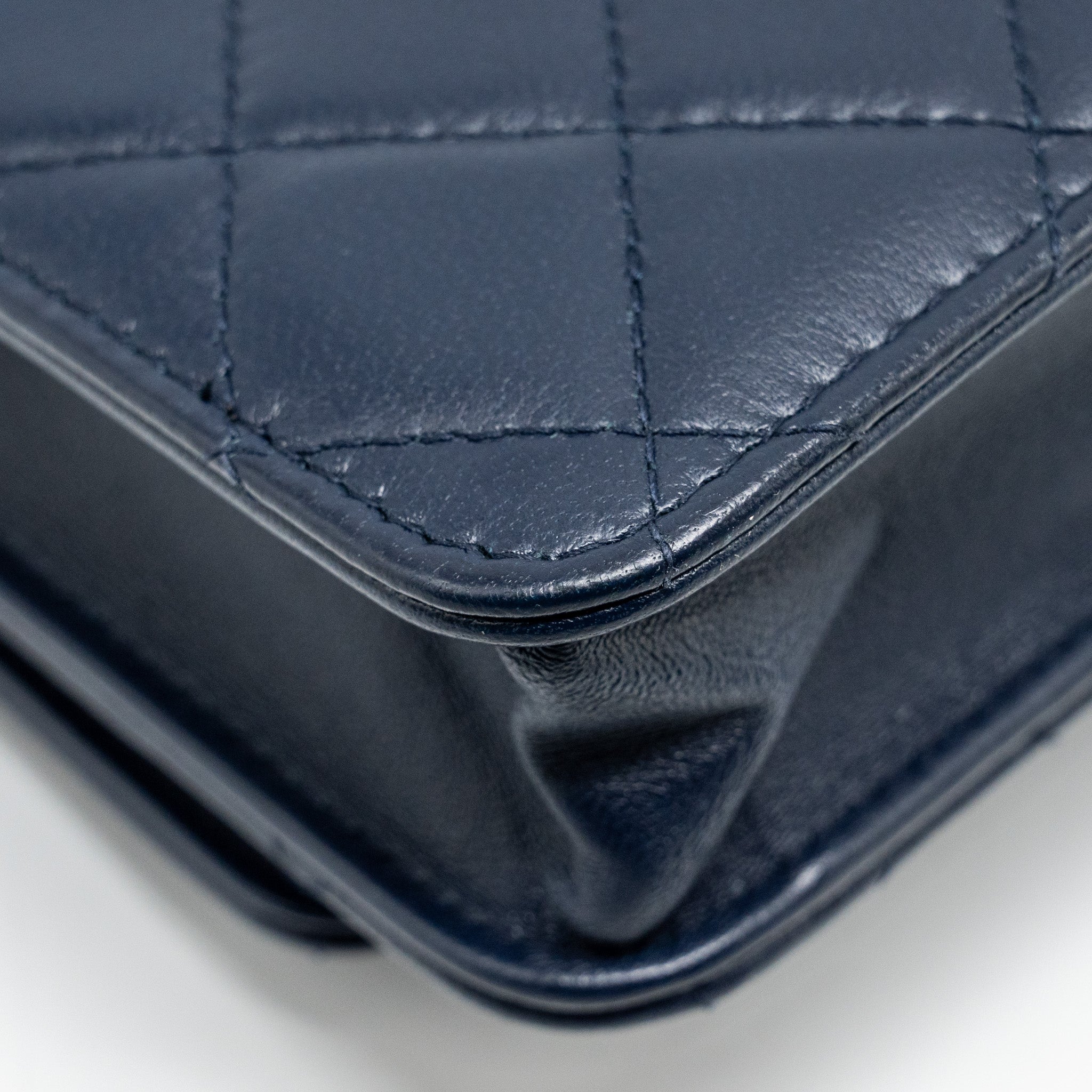 CHANEL TRENDY CC WALLET ON CHAIN LAMBSKIN NAVY LGHW
