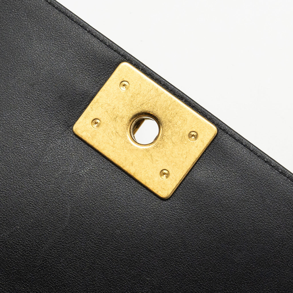 CHANEL SMALL BOY BAG CALFSKIN BLACK GHW (MICROCHIP)