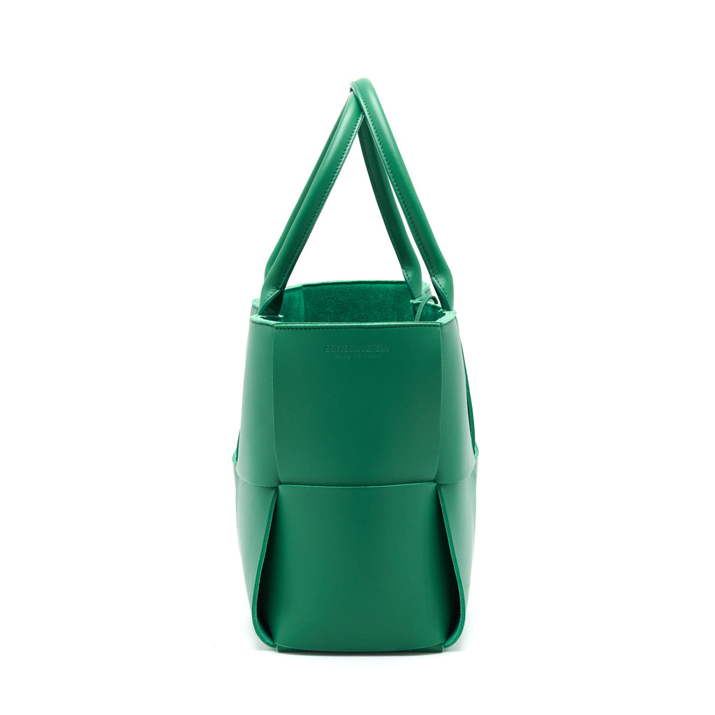 BOTTEGA VENETA ARCO TOTE BAG LAMBSKIN PARAKEET GREEN GHW