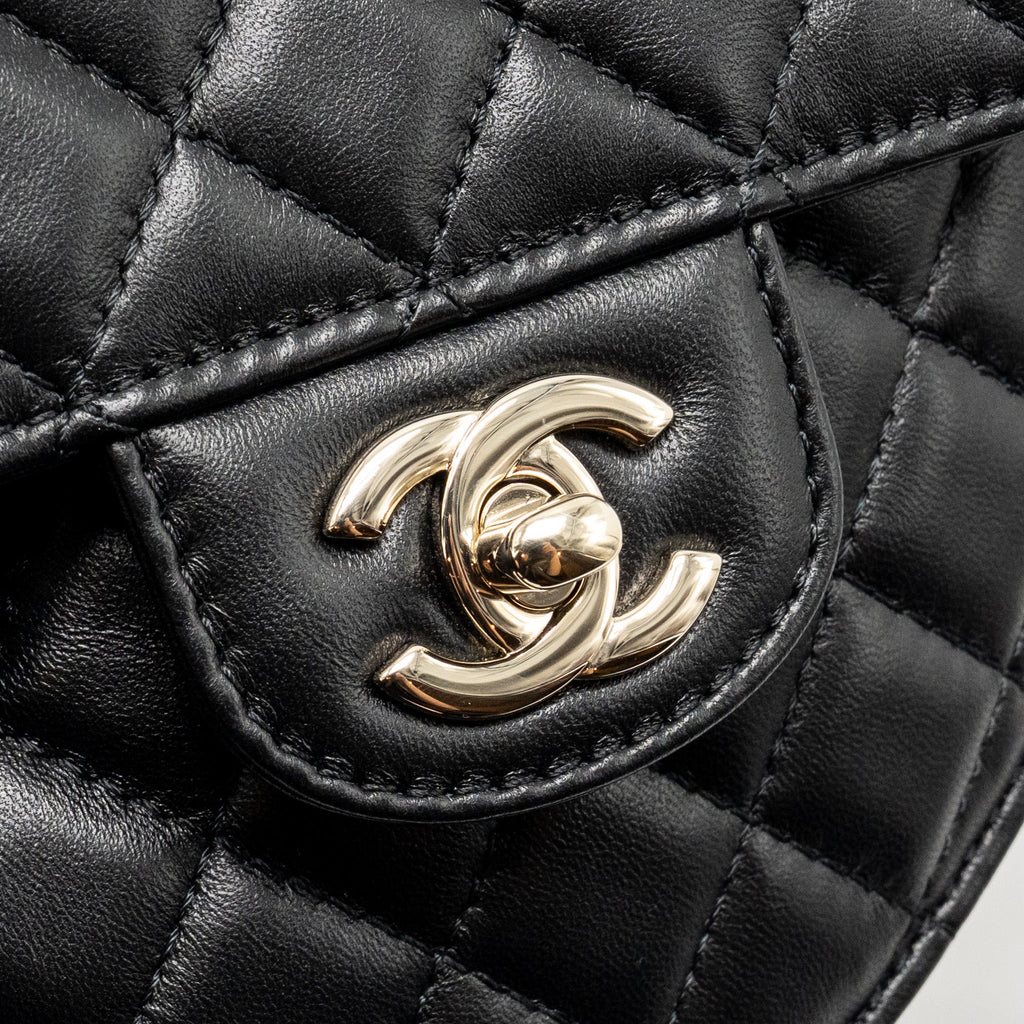 CHANEL 22S HEART BAG LAMBSKIN BLACK LGHW (MICROCHIP)