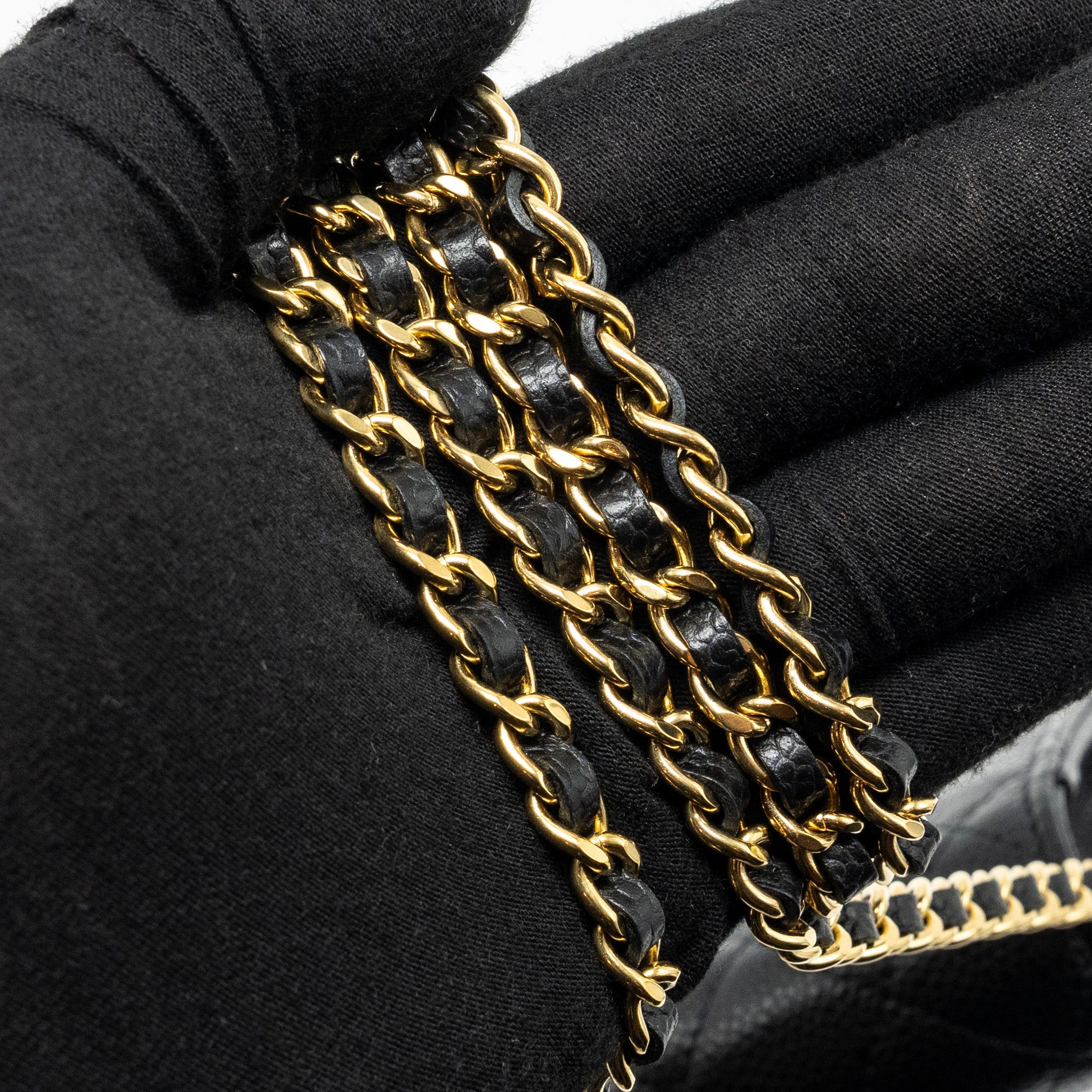 CHANEL CLASSIC WALLET ON CHAIN CAVIAR BLACK GHW (MICROCHIP)