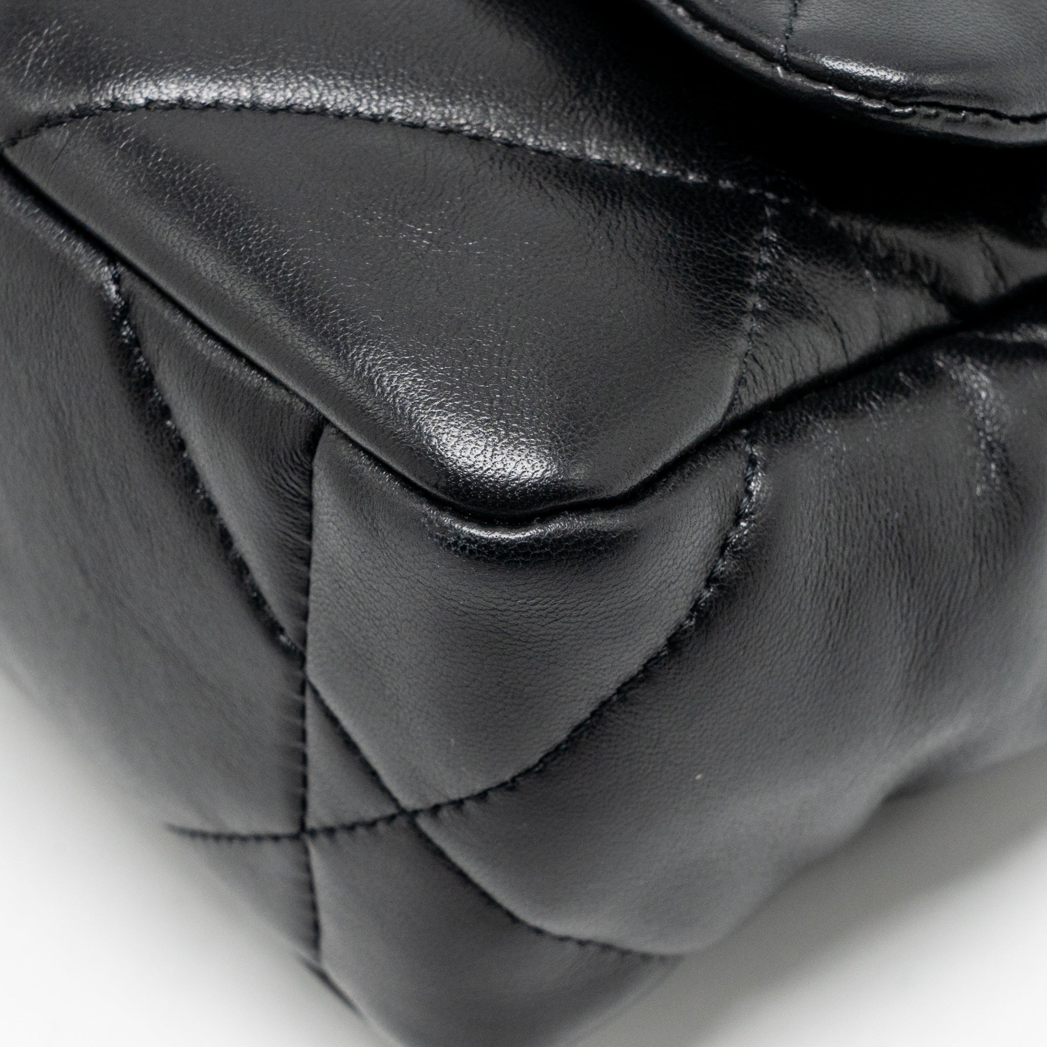 CHANEL SMALL 19 BAG GOATSKIN BLACK MULTICOLOR HARDWARE