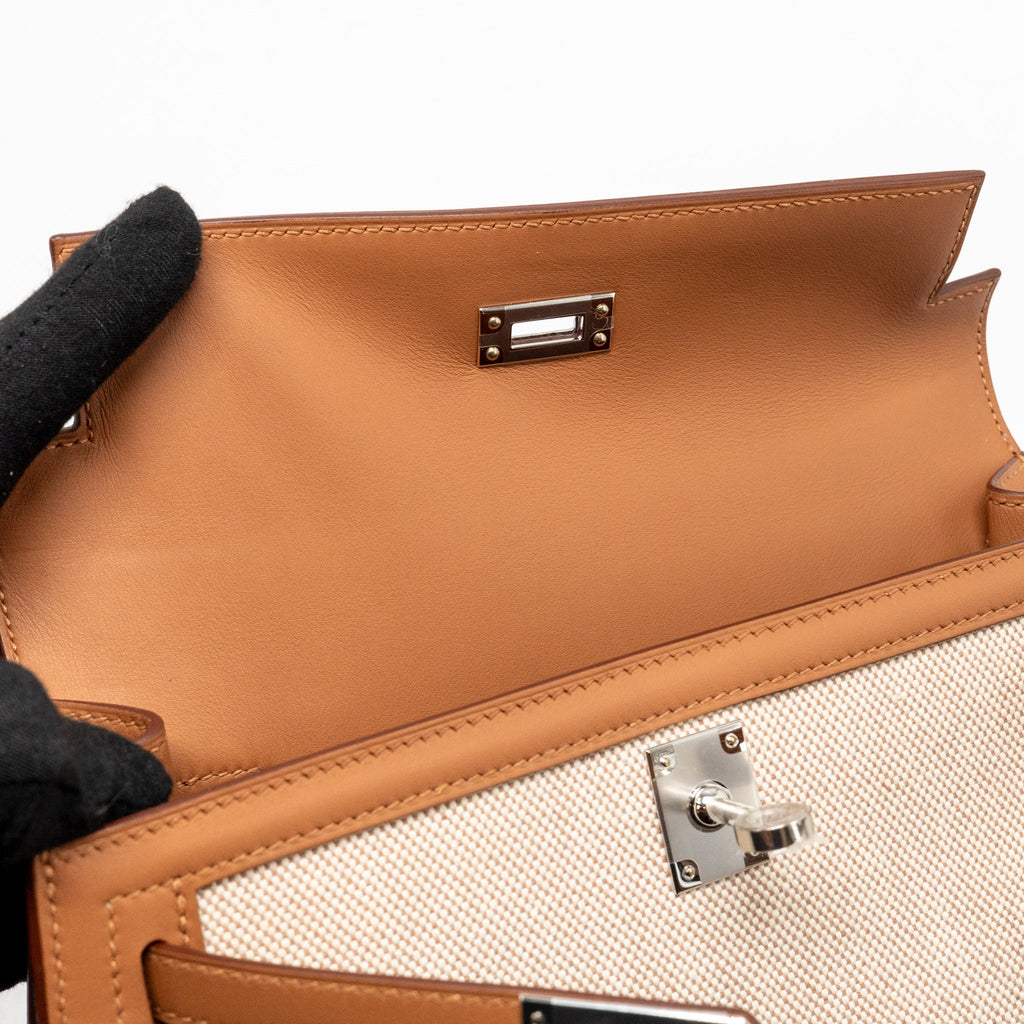 HERMES KELLY 25 TOILE H/SWIFT ECRU-BEIGE/GOLD SHW