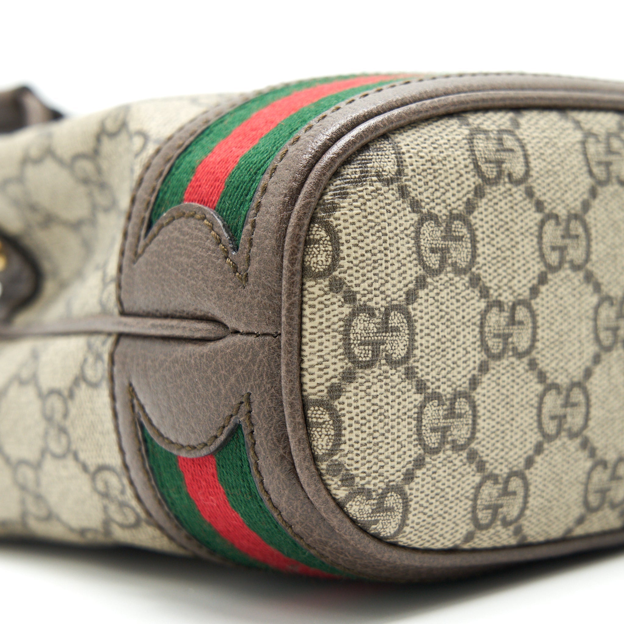 GUCCI MINI OPHIDIA GG SUPREME BUCKET BAG