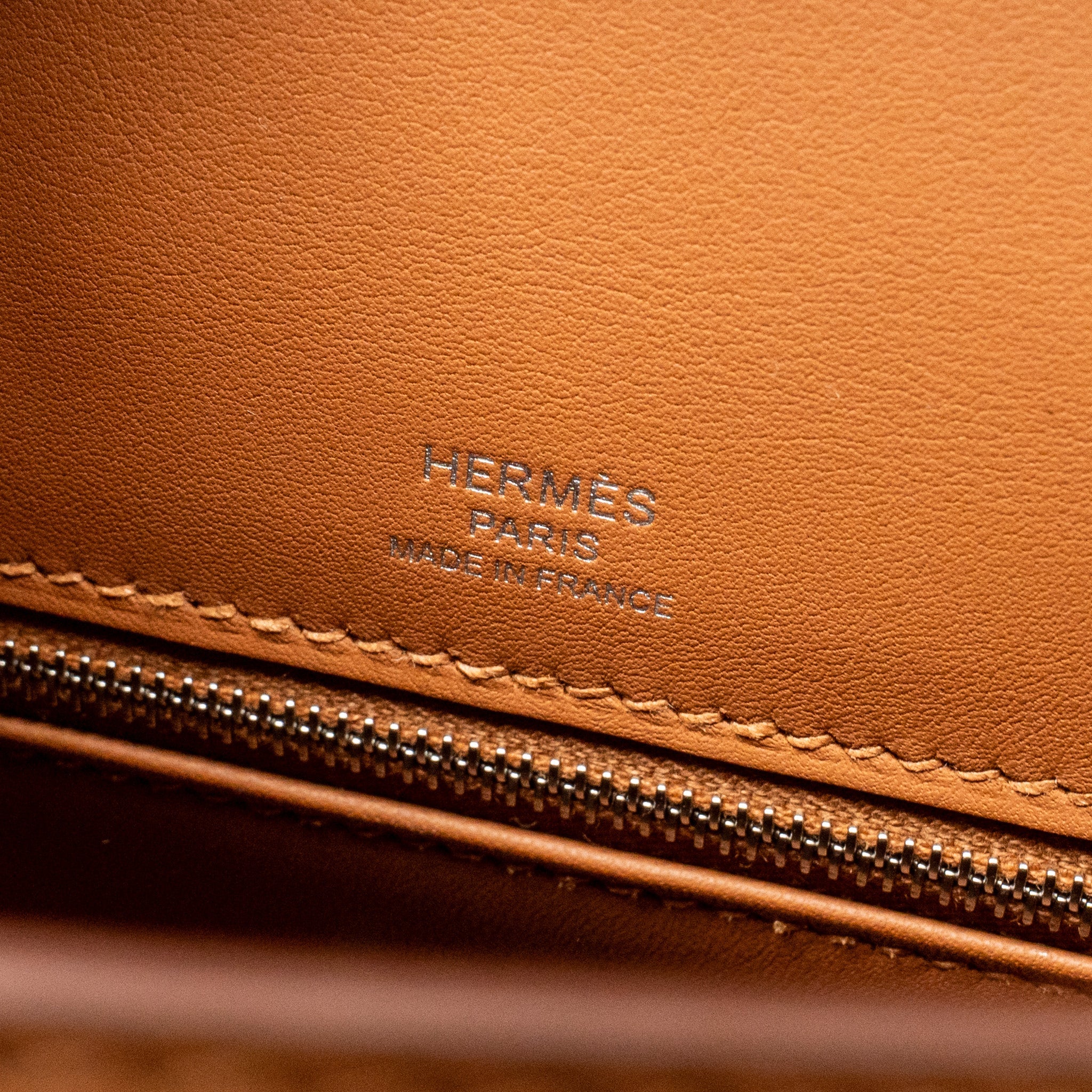 HERMES KELLY 25 TOILE H/SWIFT ECRU-BEIGE/GOLD SHW