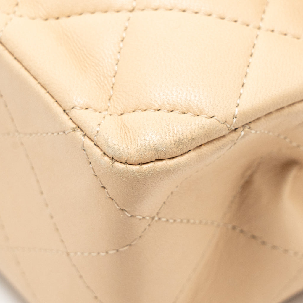 CHANEL MEDIUM DOUBLE FLAP BAG LAMBSKIN BEIGE GHW