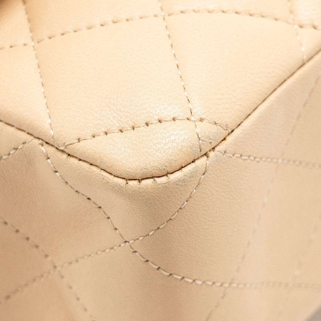 CHANEL MEDIUM DOUBLE FLAP BAG LAMBSKIN BEIGE GHW