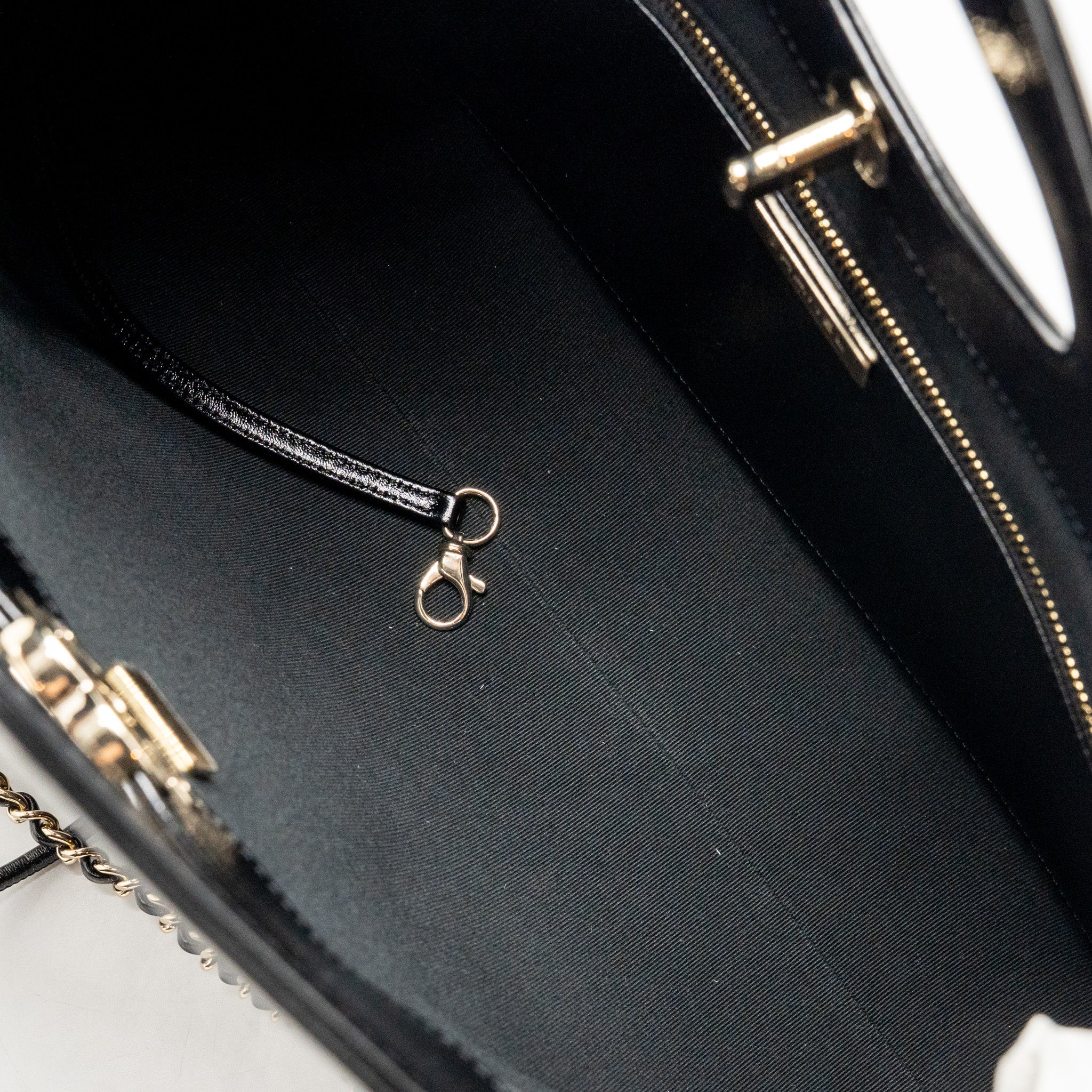 CHANEL MEDIUM 31 BAG SHINY LAMBSKIN BLACK LGHW (MICROCHIP)