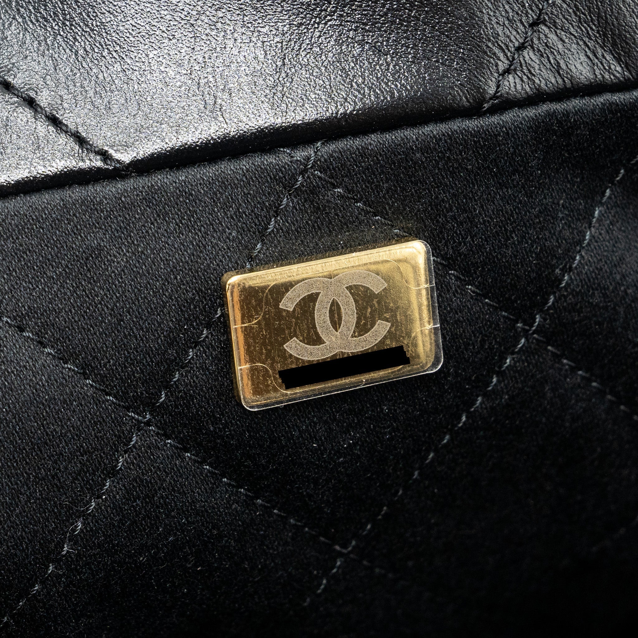 CHANEL SMALL 22 BAG CALFSKIN BLACK GHW