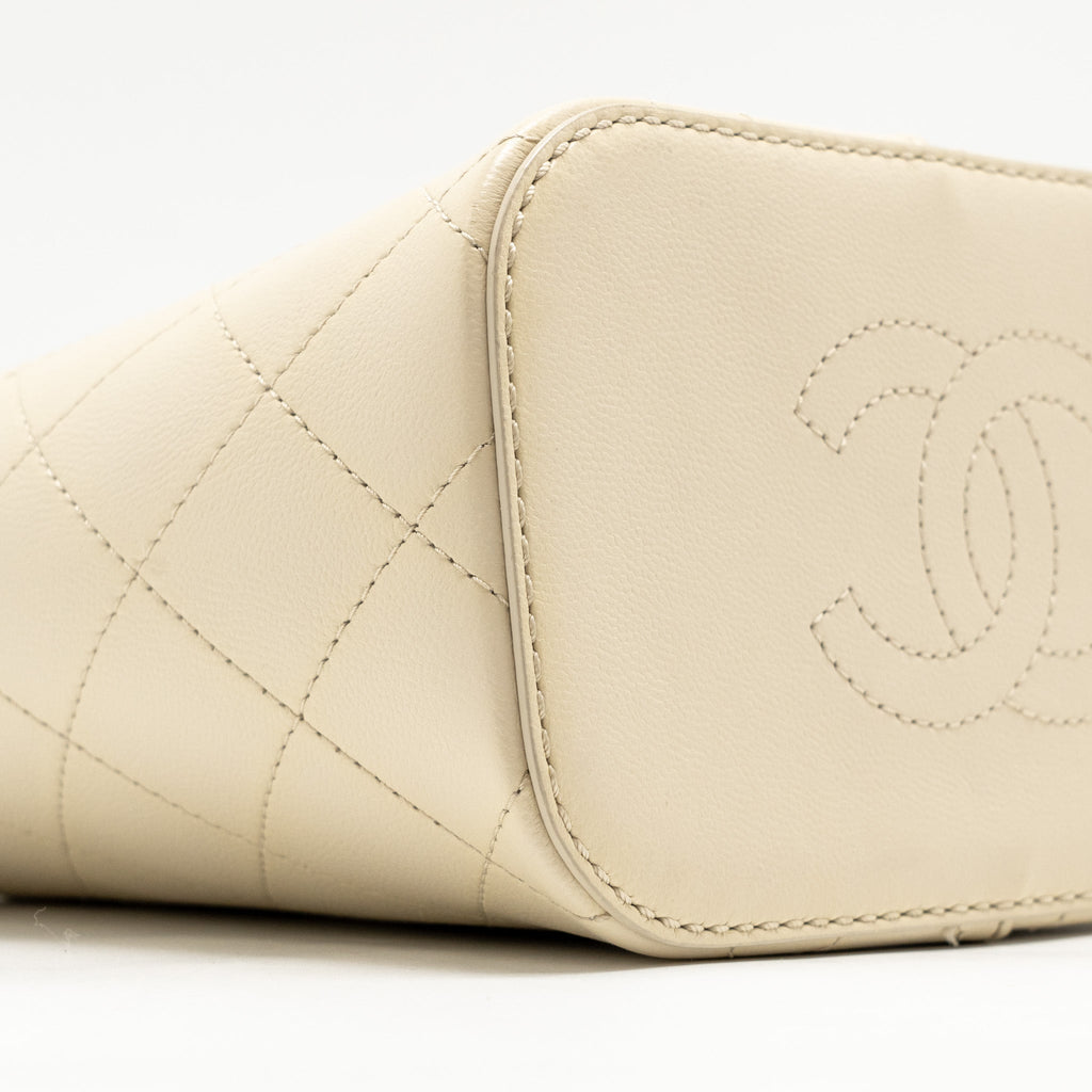 CHANEL BUCKET BAG LAMBSKIN CREAMY WHITE GHW