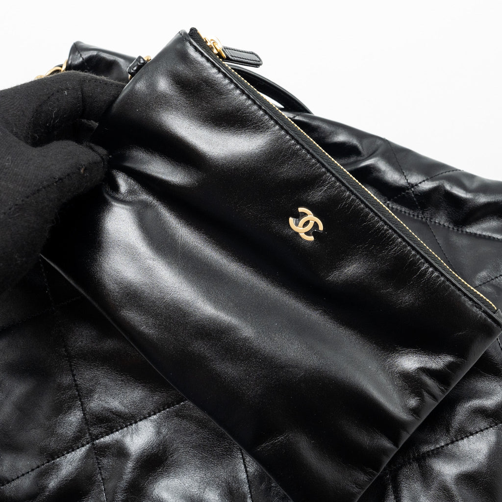 CHANEL SMALL 22 BAG CALFSKIN BLACK GHW