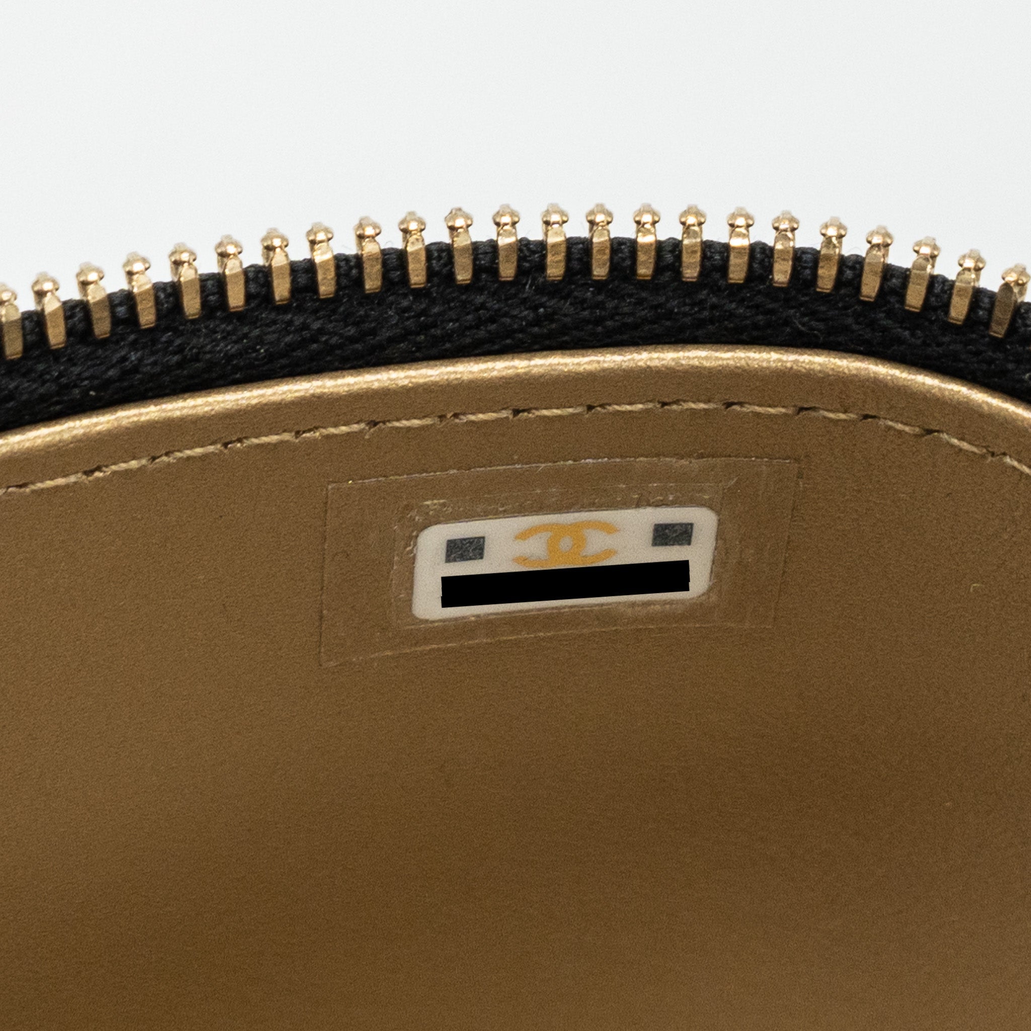 CHANEL PEARL CRUSH MINI VANITY CASE LAMBSKIN BLACK LGHW(MICROCHIP)